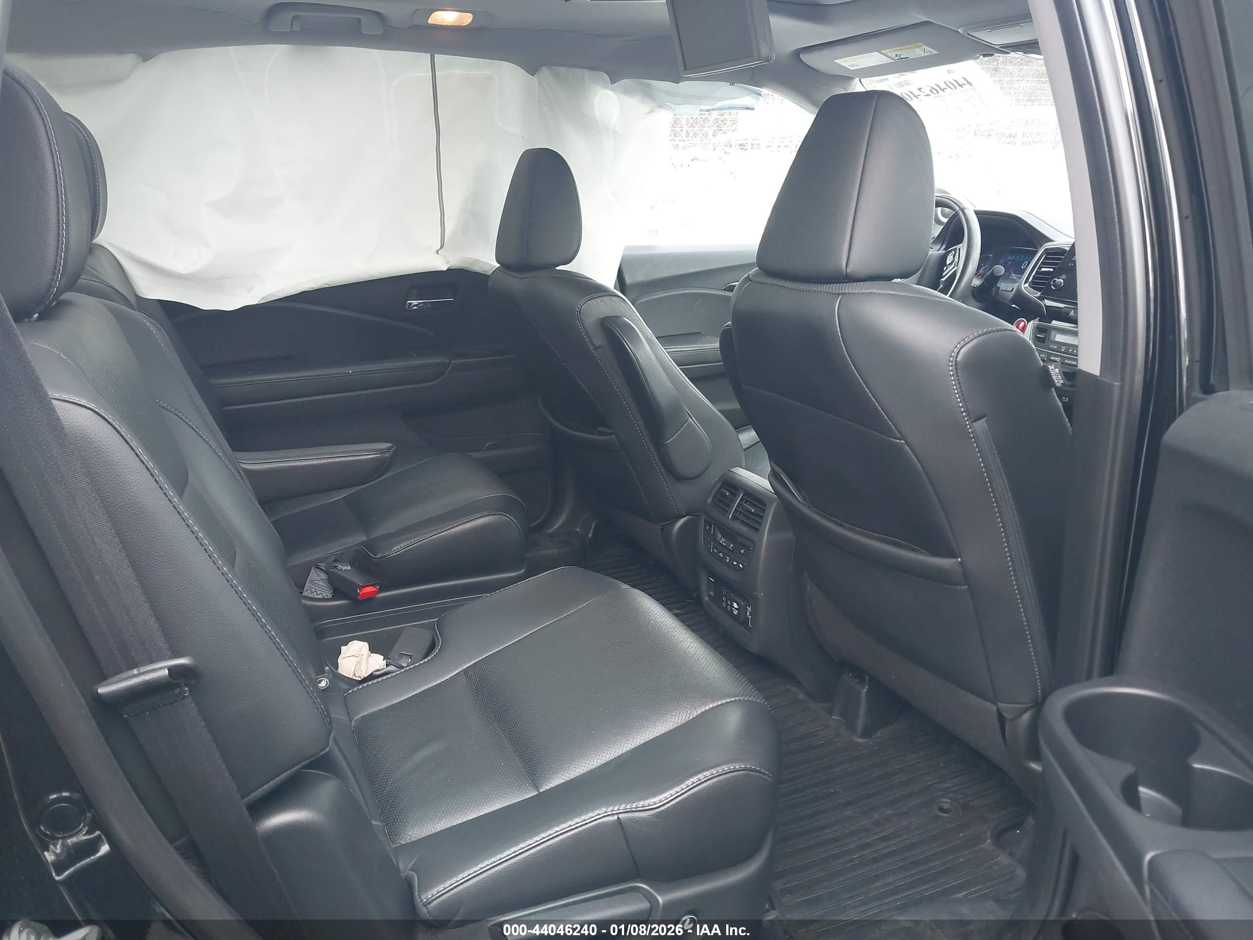 HONDA PILOT image 8