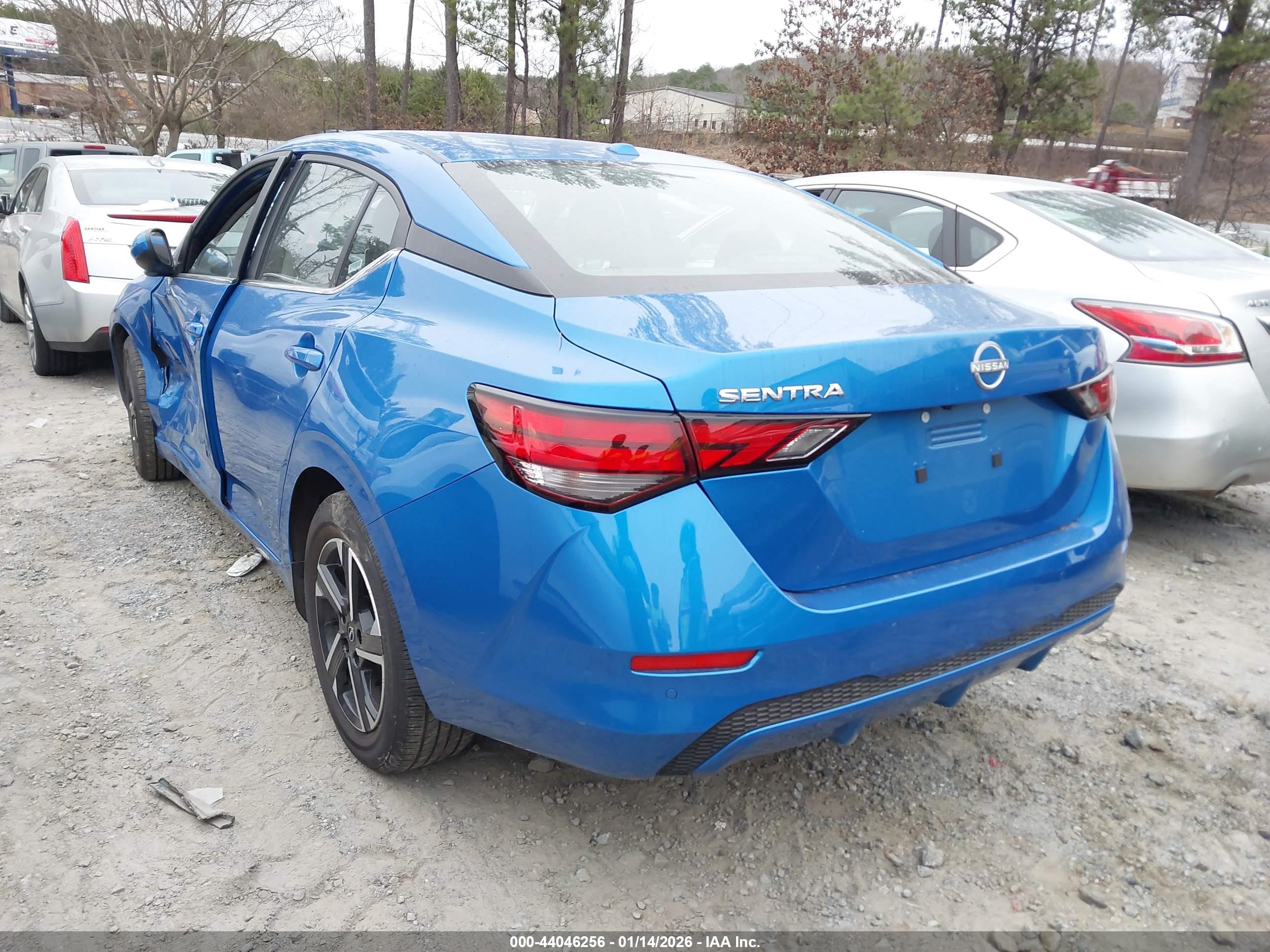 NISSAN SENTRA image 3