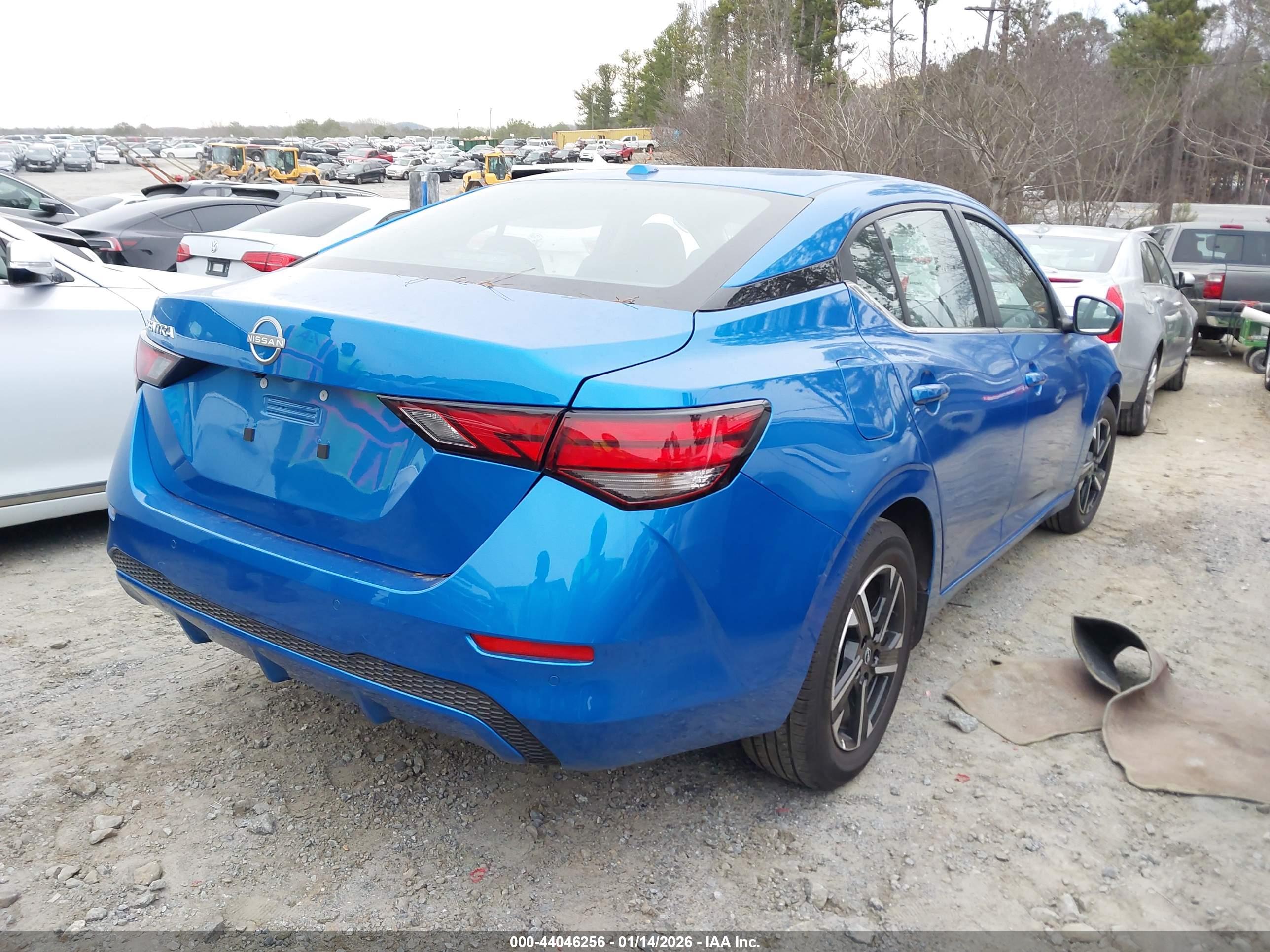 NISSAN SENTRA image 4
