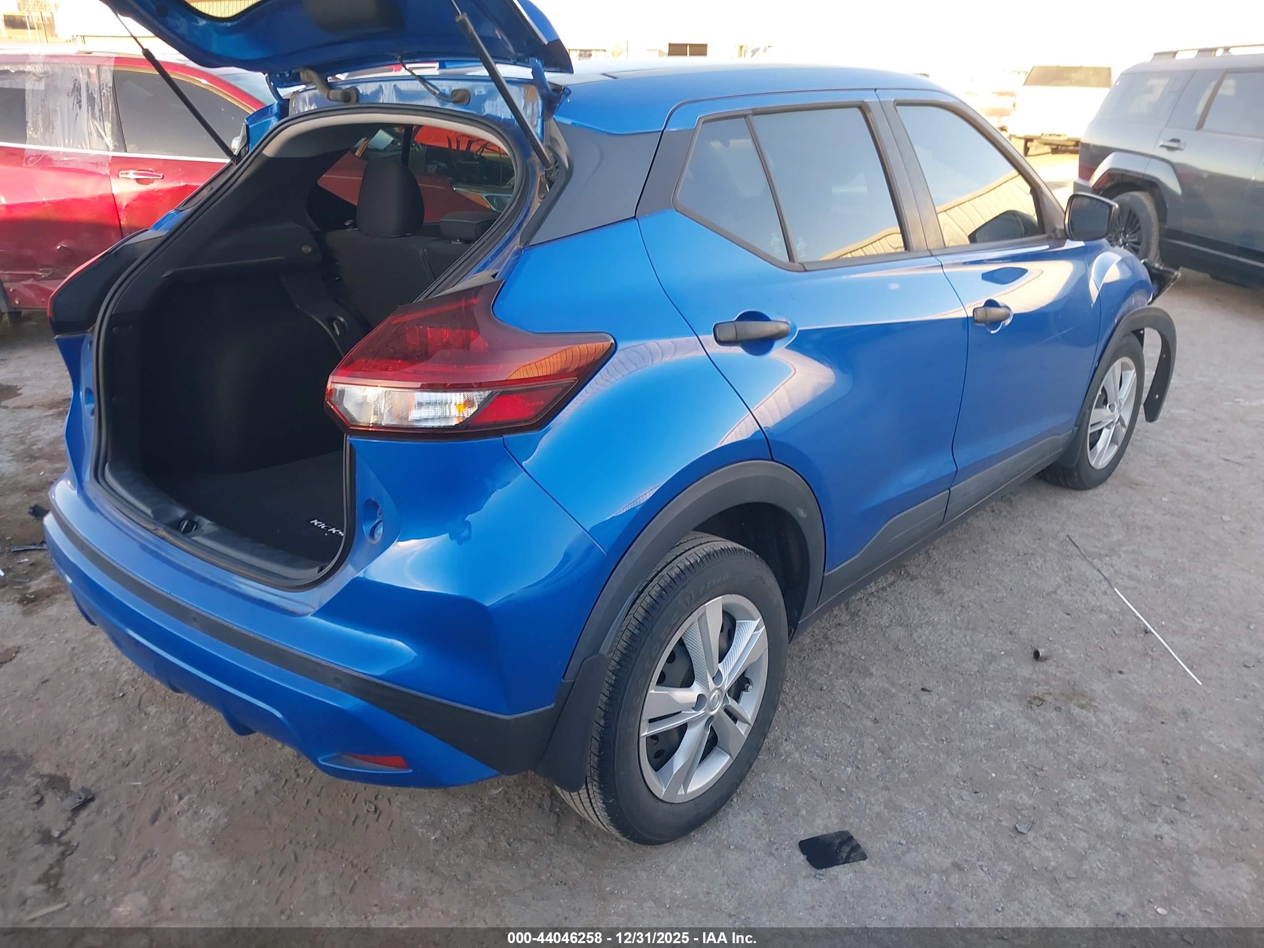NISSAN KICKS image 4
