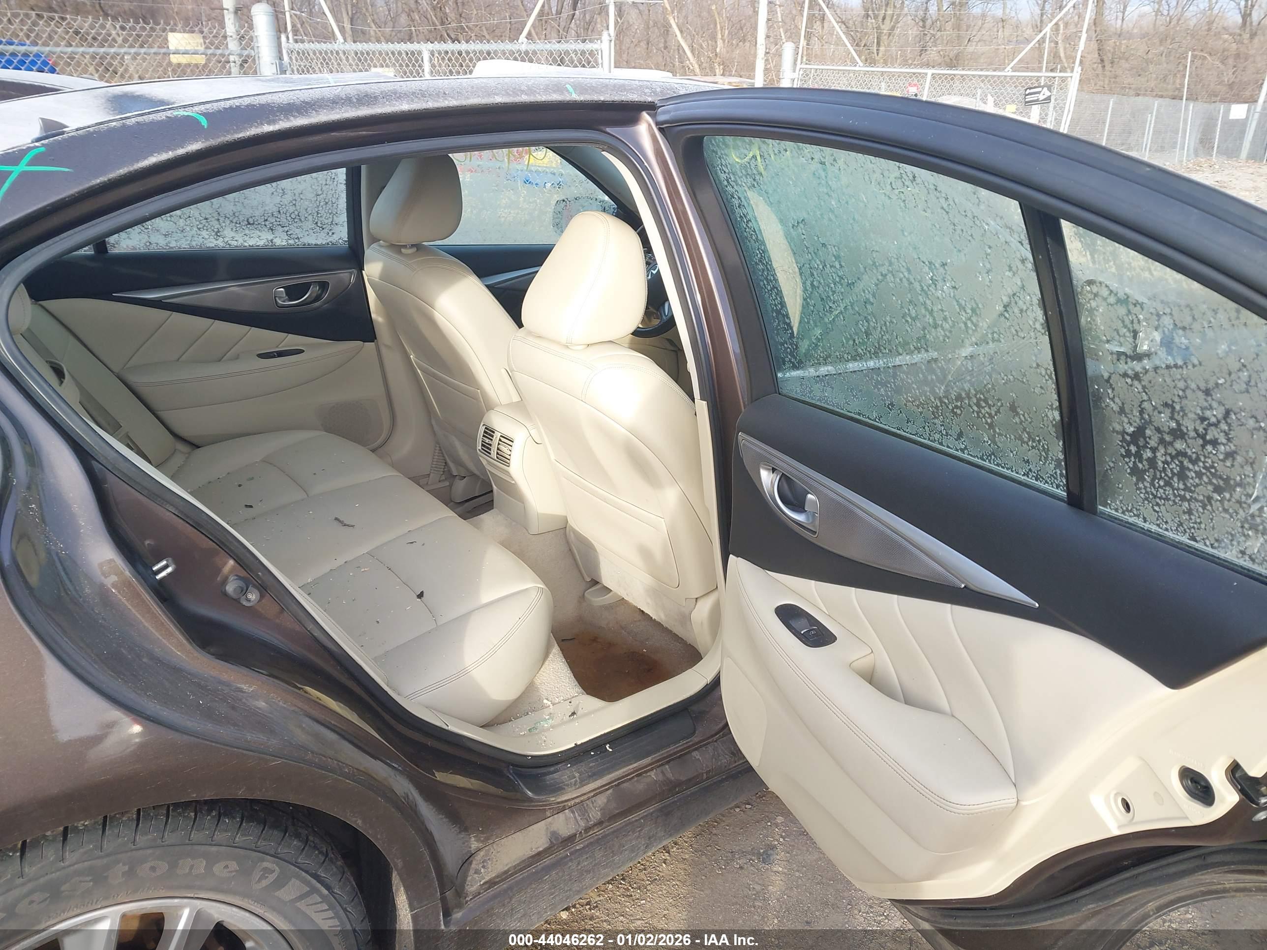 INFINITI Q50 image 8