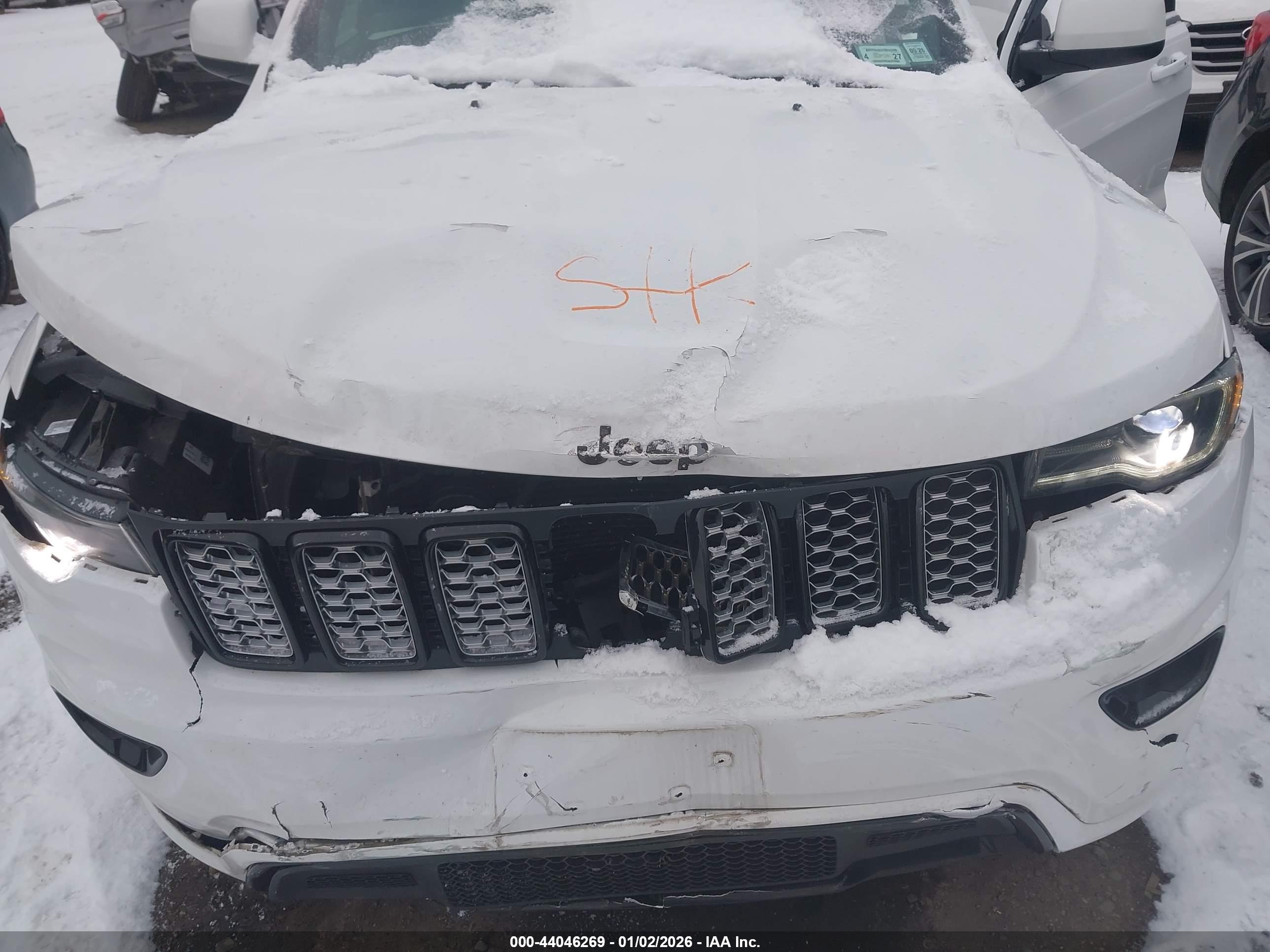 JEEP GRAND image 10