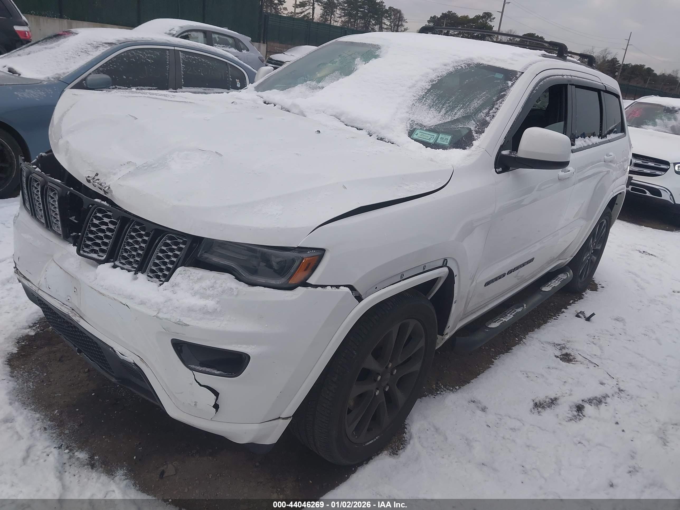 JEEP GRAND image 2
