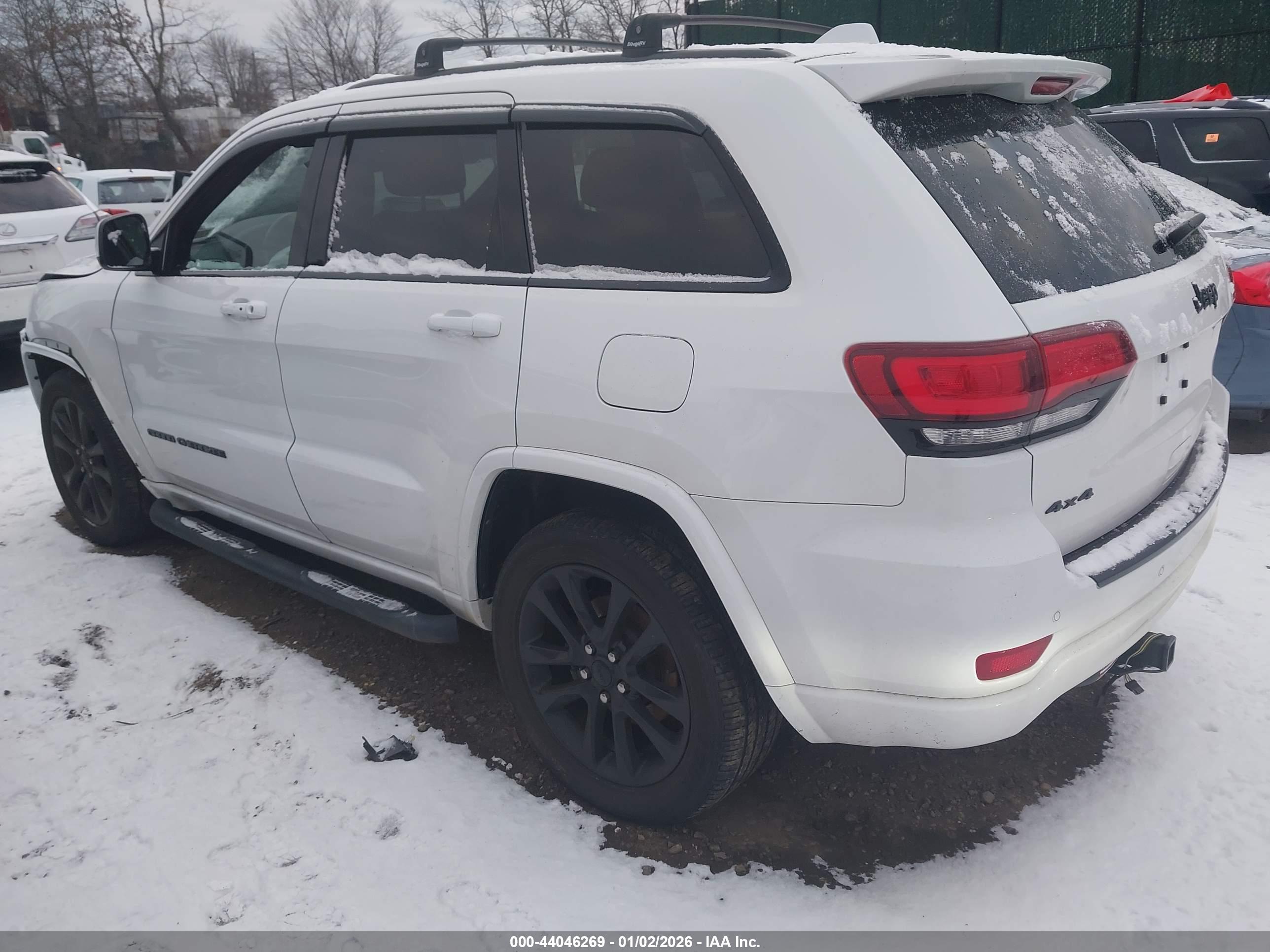 JEEP GRAND image 3