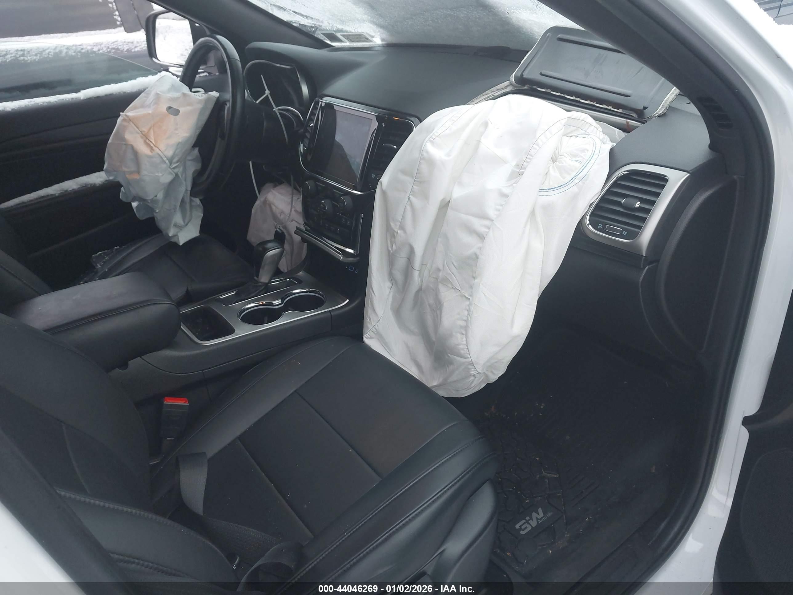 JEEP GRAND image 5