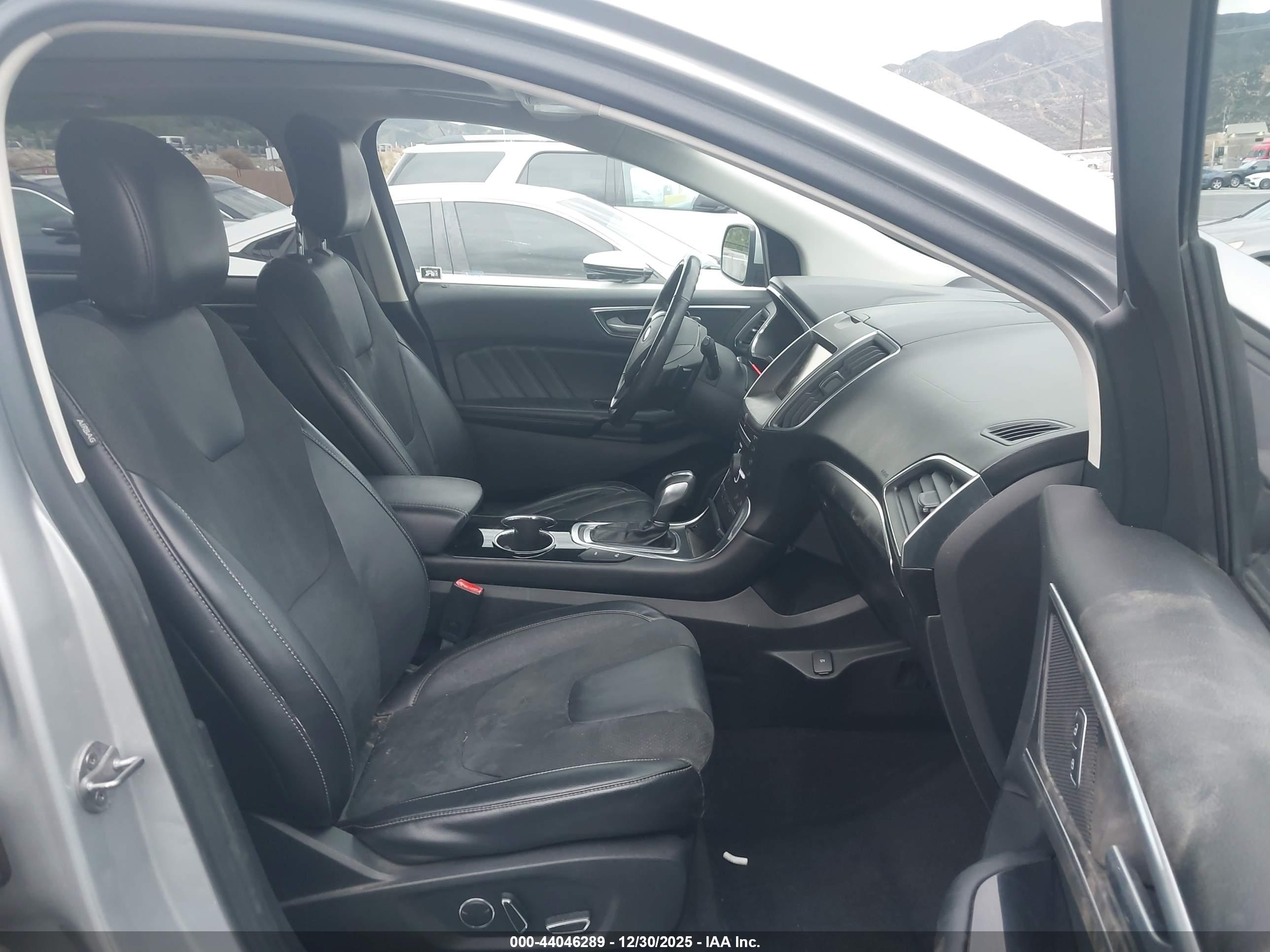 FORD EDGE image 5