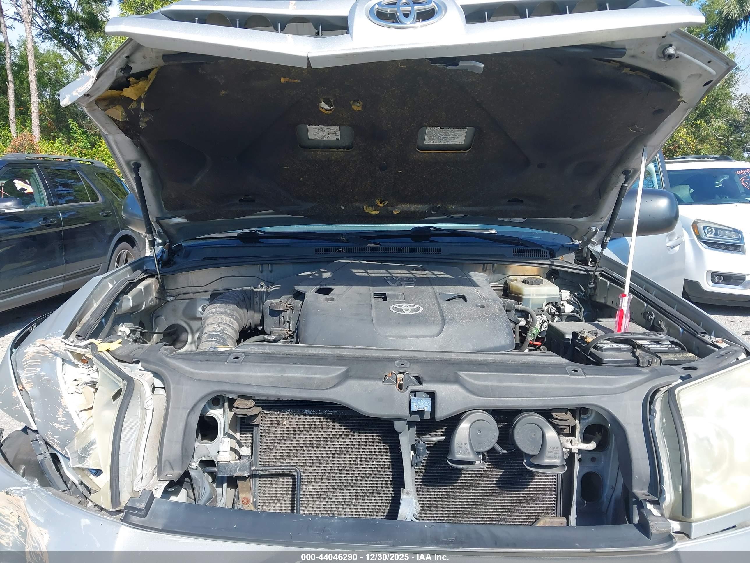TOYOTA 4RUNNER image 10