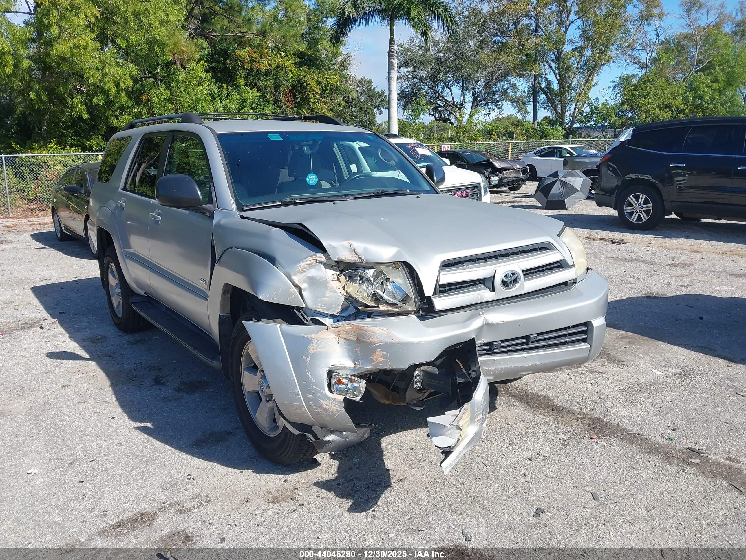 TOYOTA 4RUNNER image 6