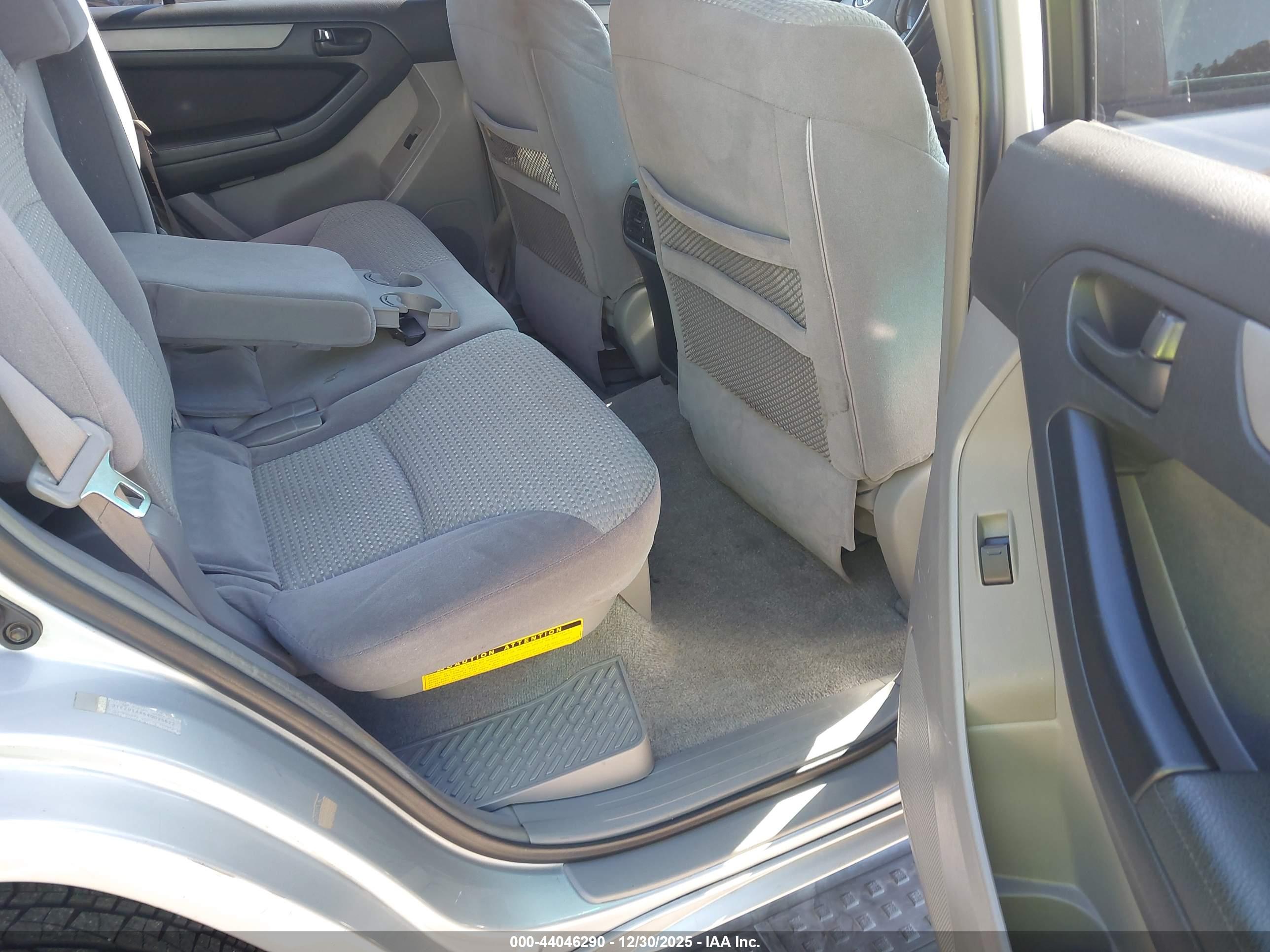 TOYOTA 4RUNNER image 8