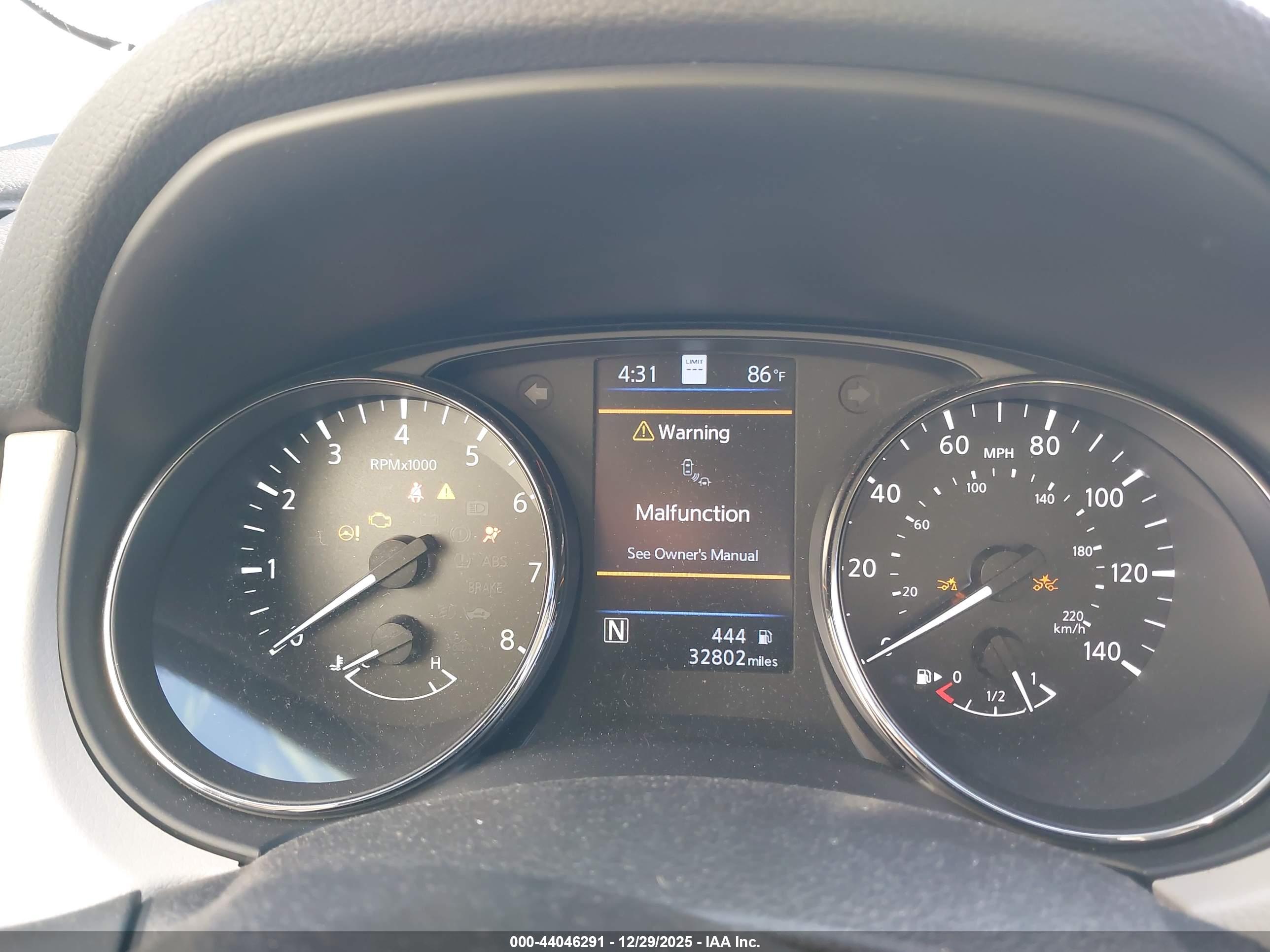 NISSAN ROGUE image 7