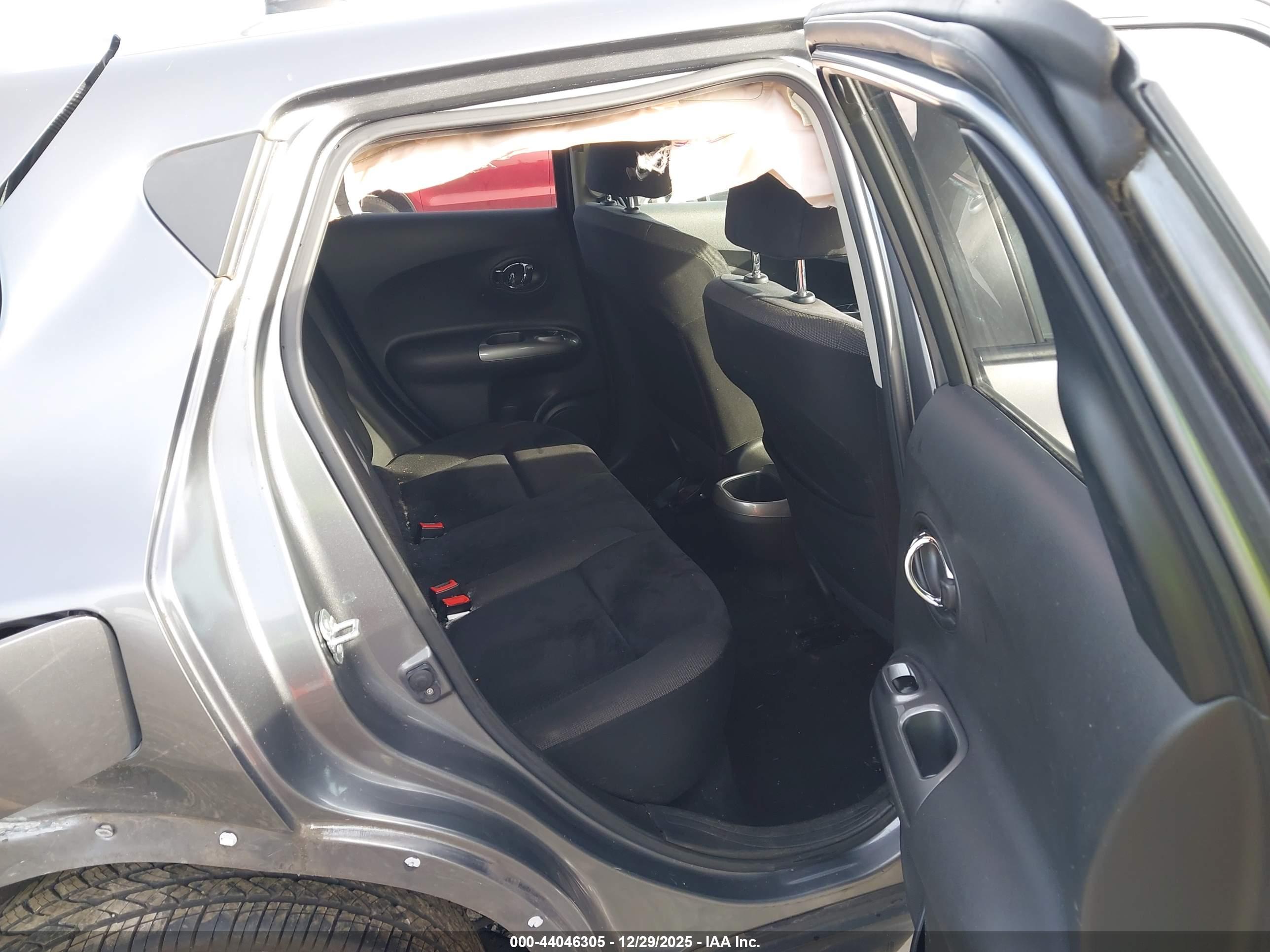 NISSAN JUKE image 8