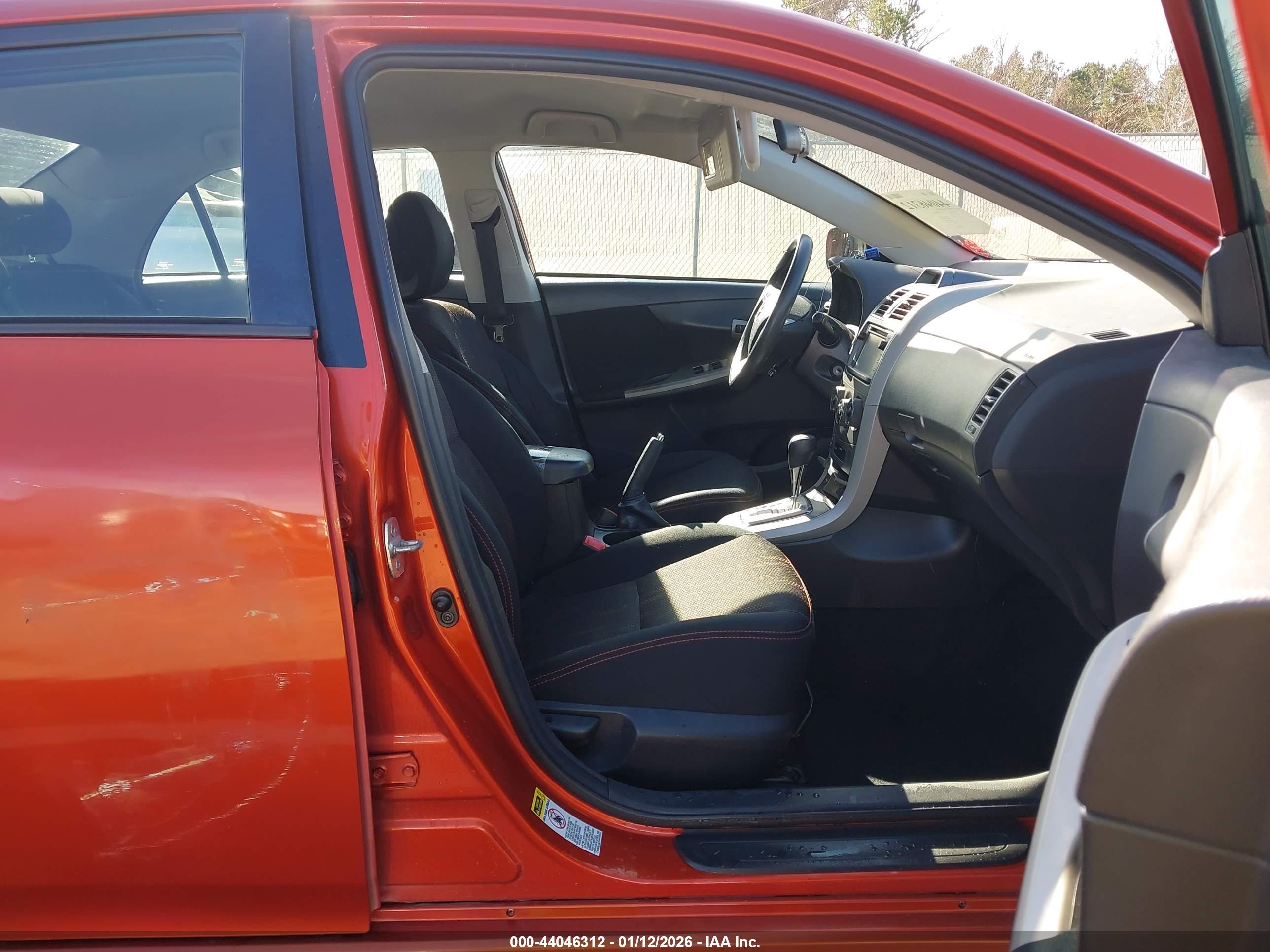 TOYOTA COROLLA image 5