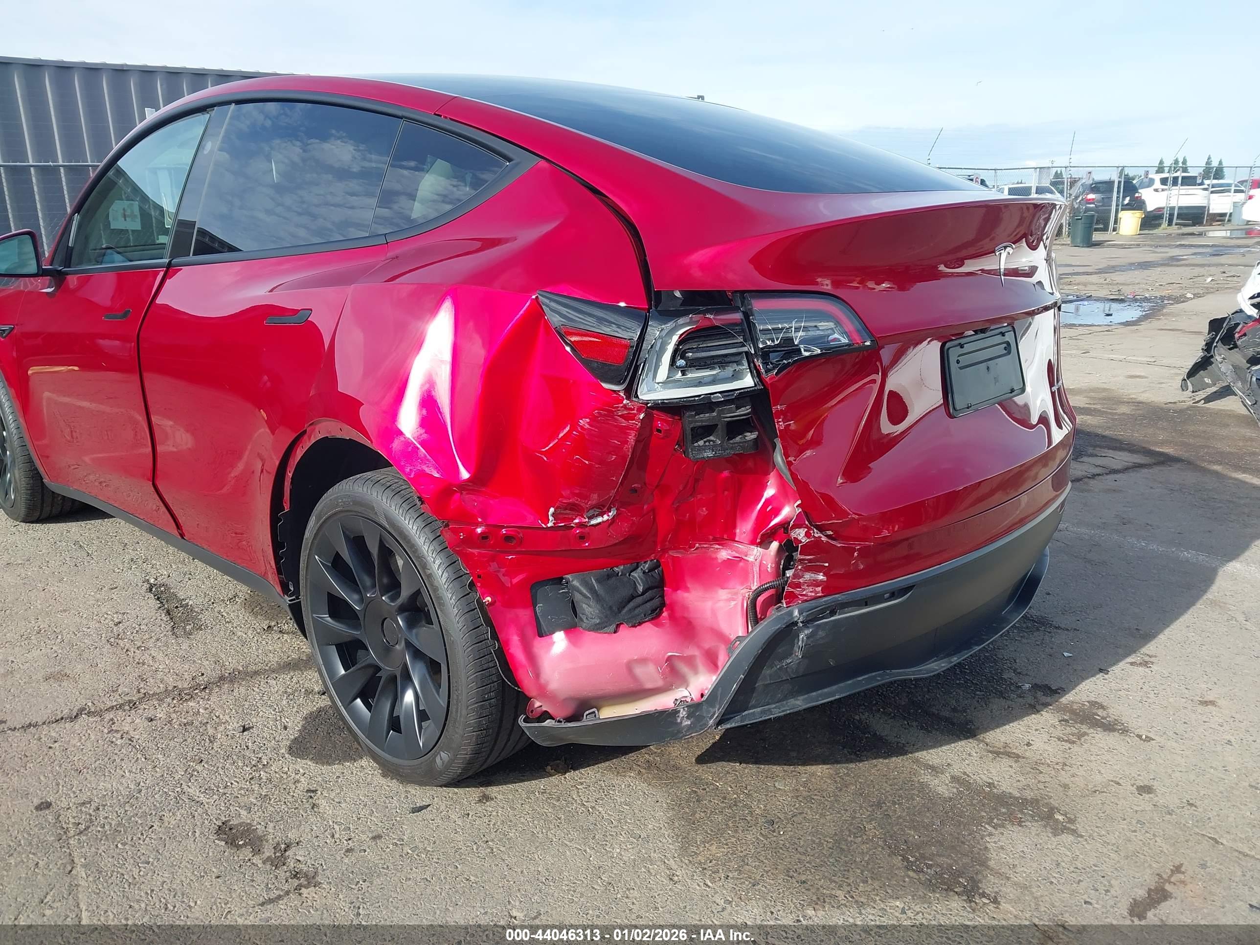 TESLA MODEL image 6