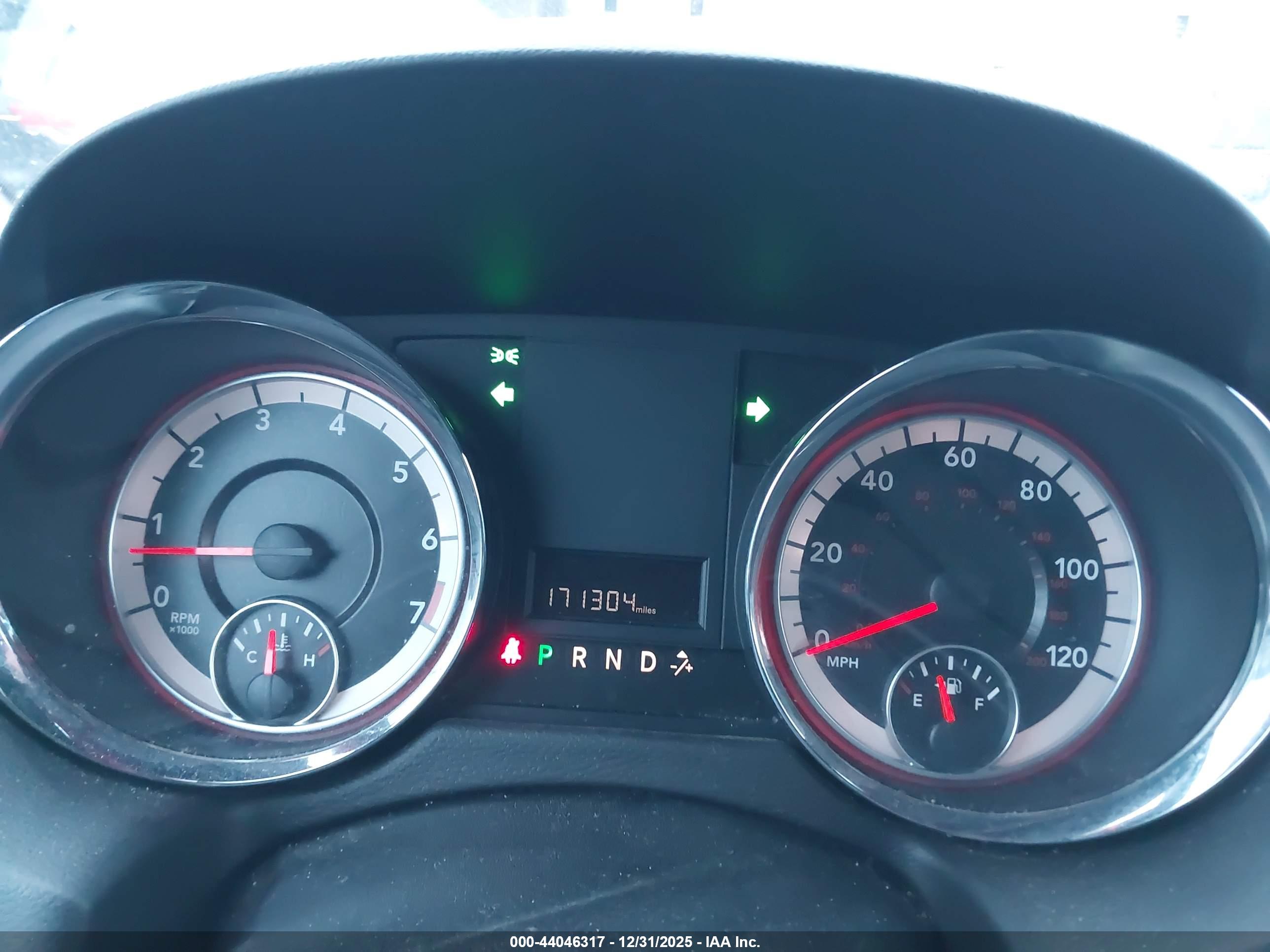DODGE GRAND image 7