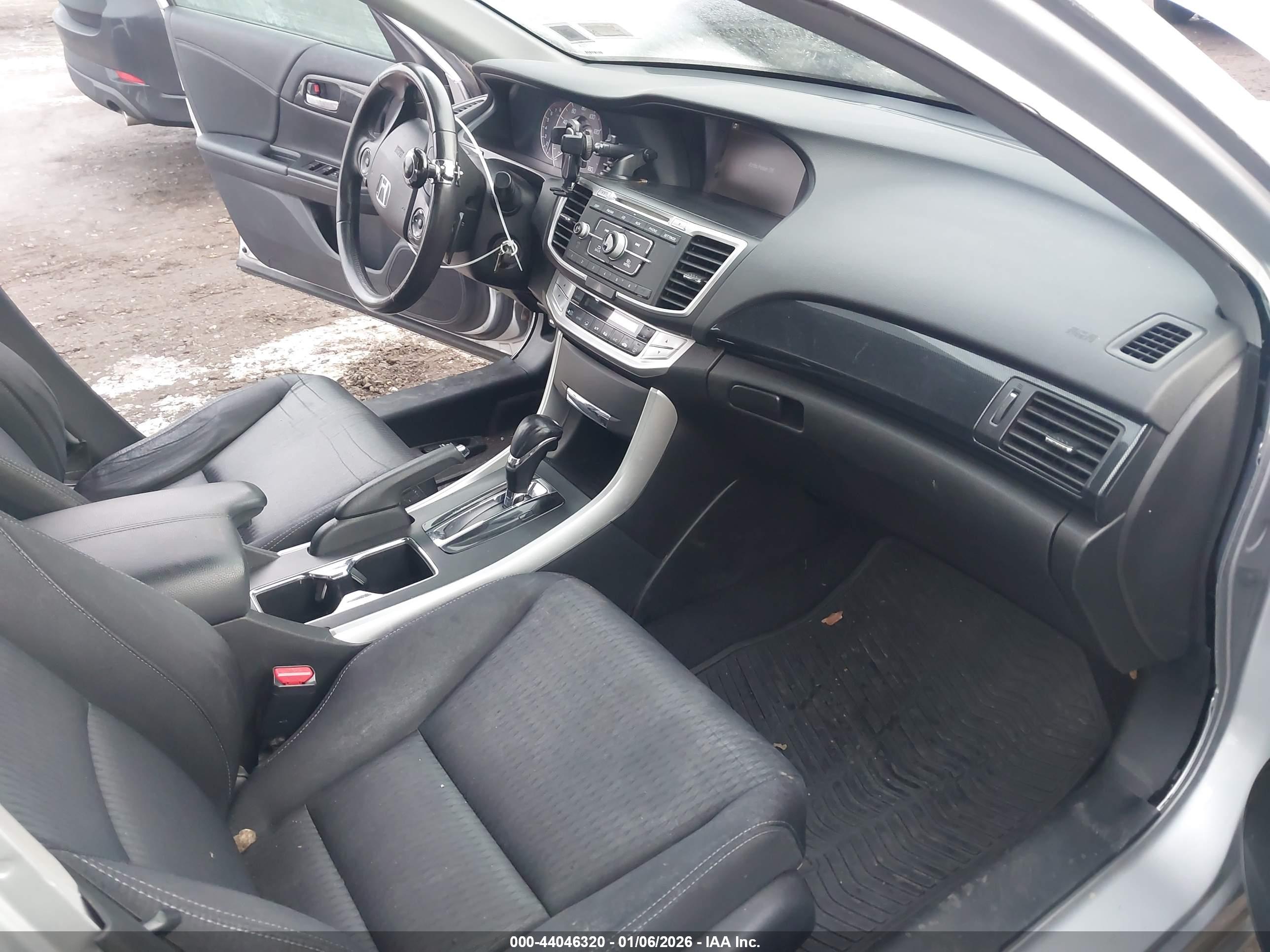HONDA ACCORD image 5