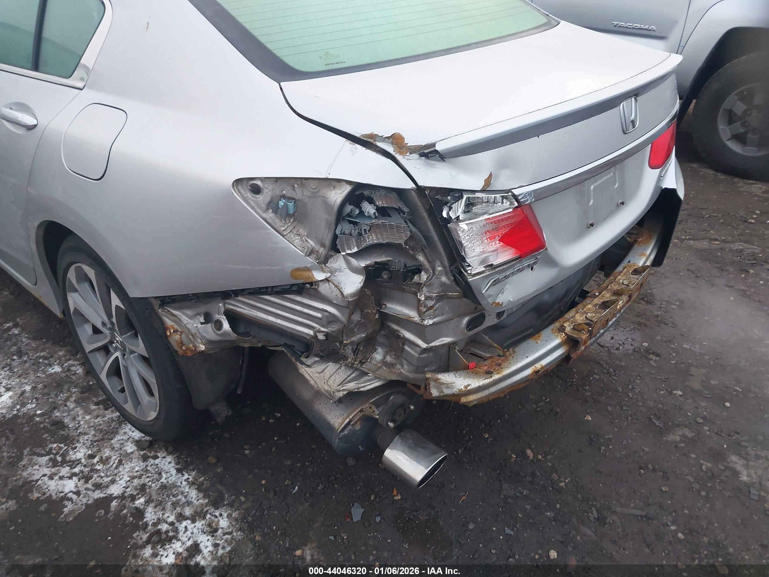 HONDA ACCORD image 6