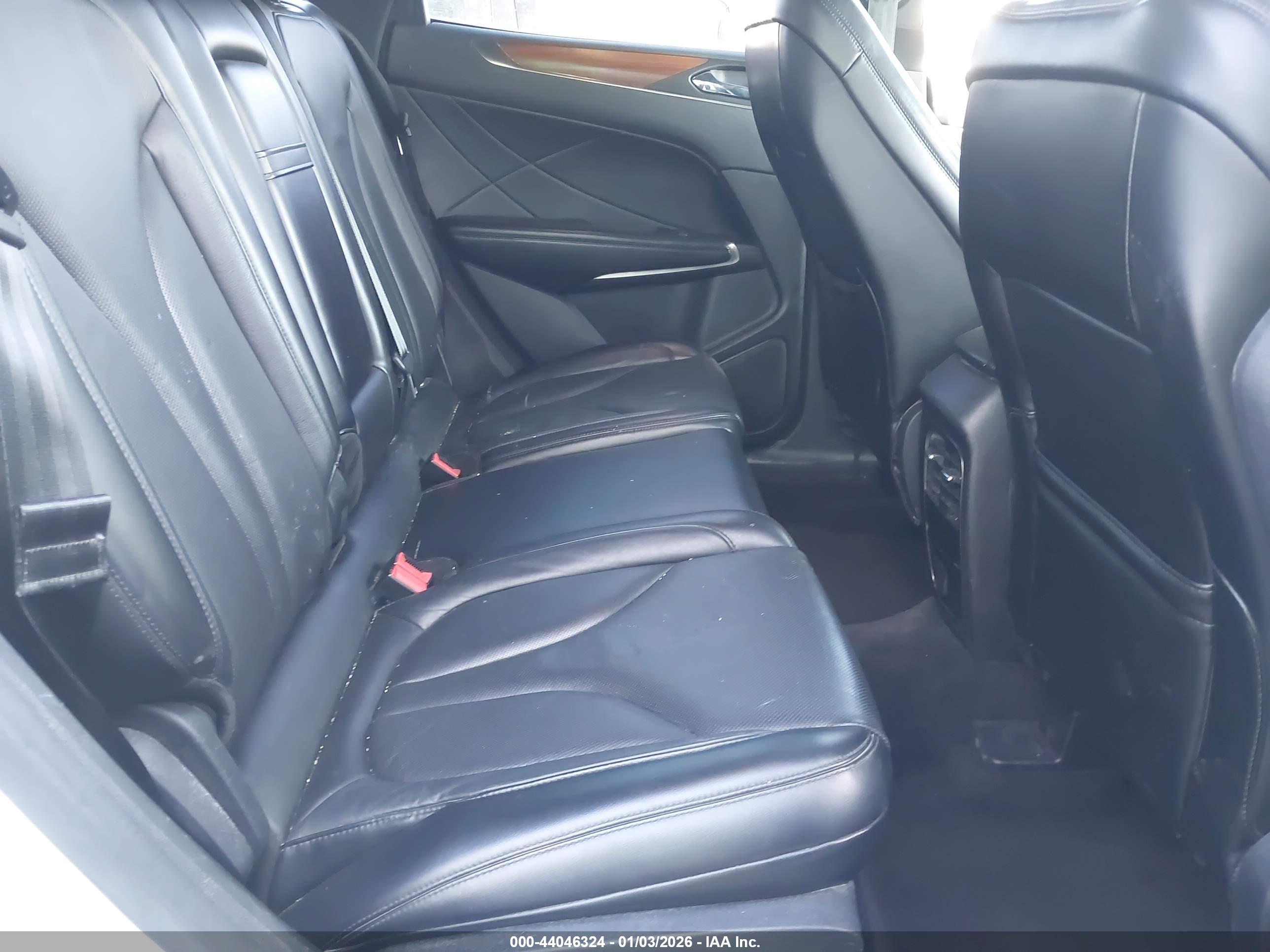 LINCOLN MKC image 8