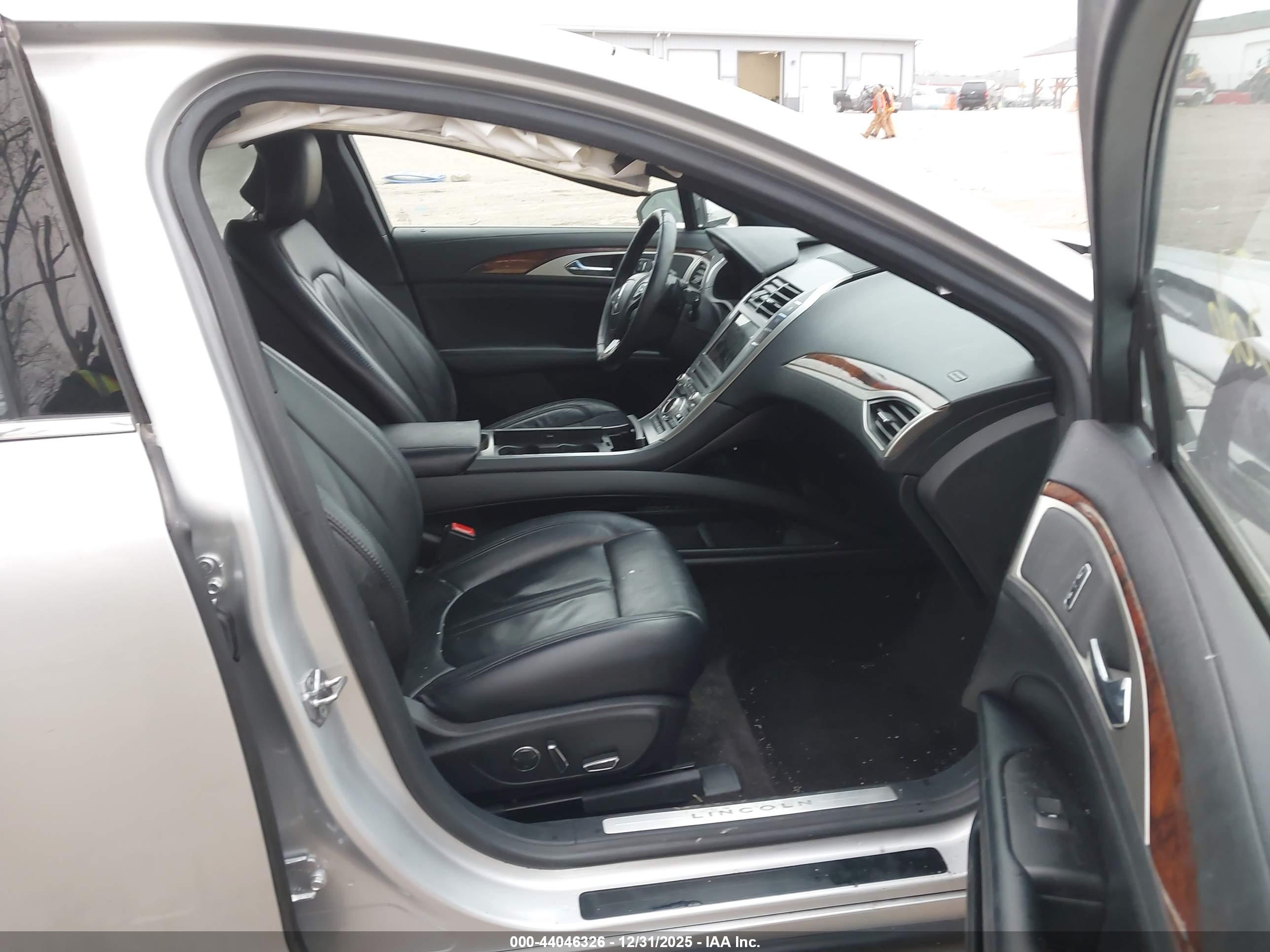 LINCOLN MKZ image 5