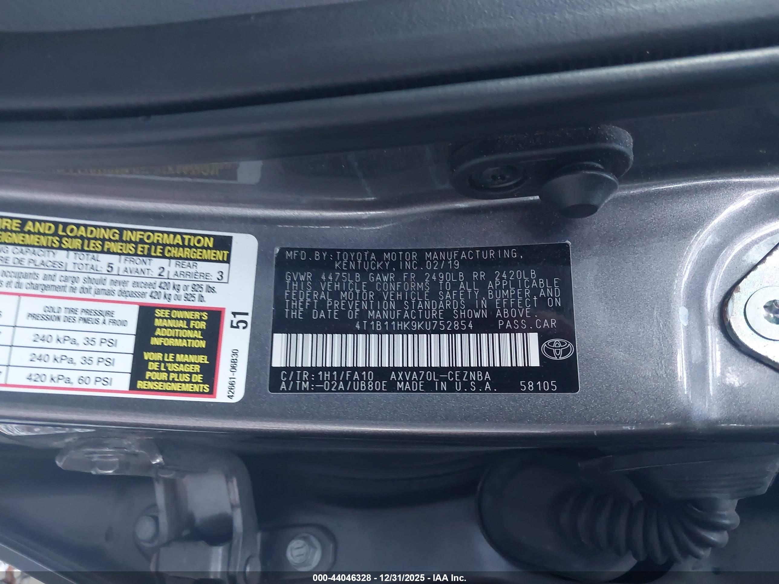TOYOTA CAMRY image 9