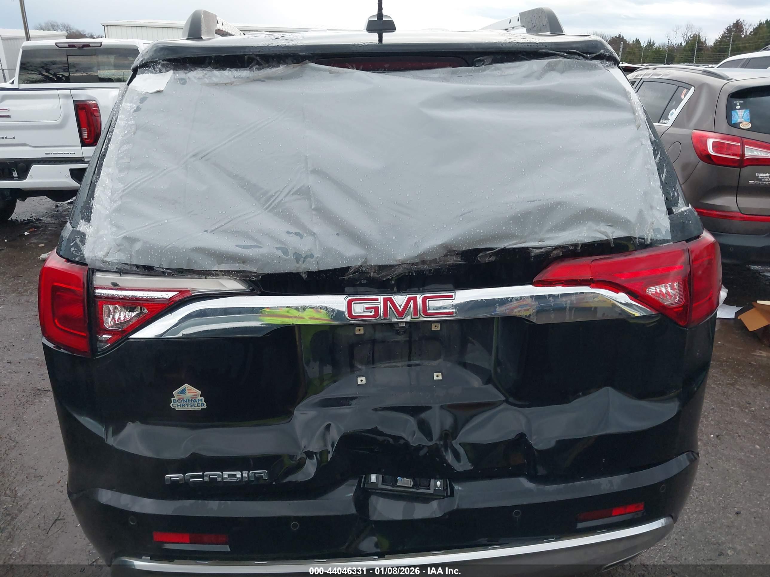 GMC ACADIA image 6