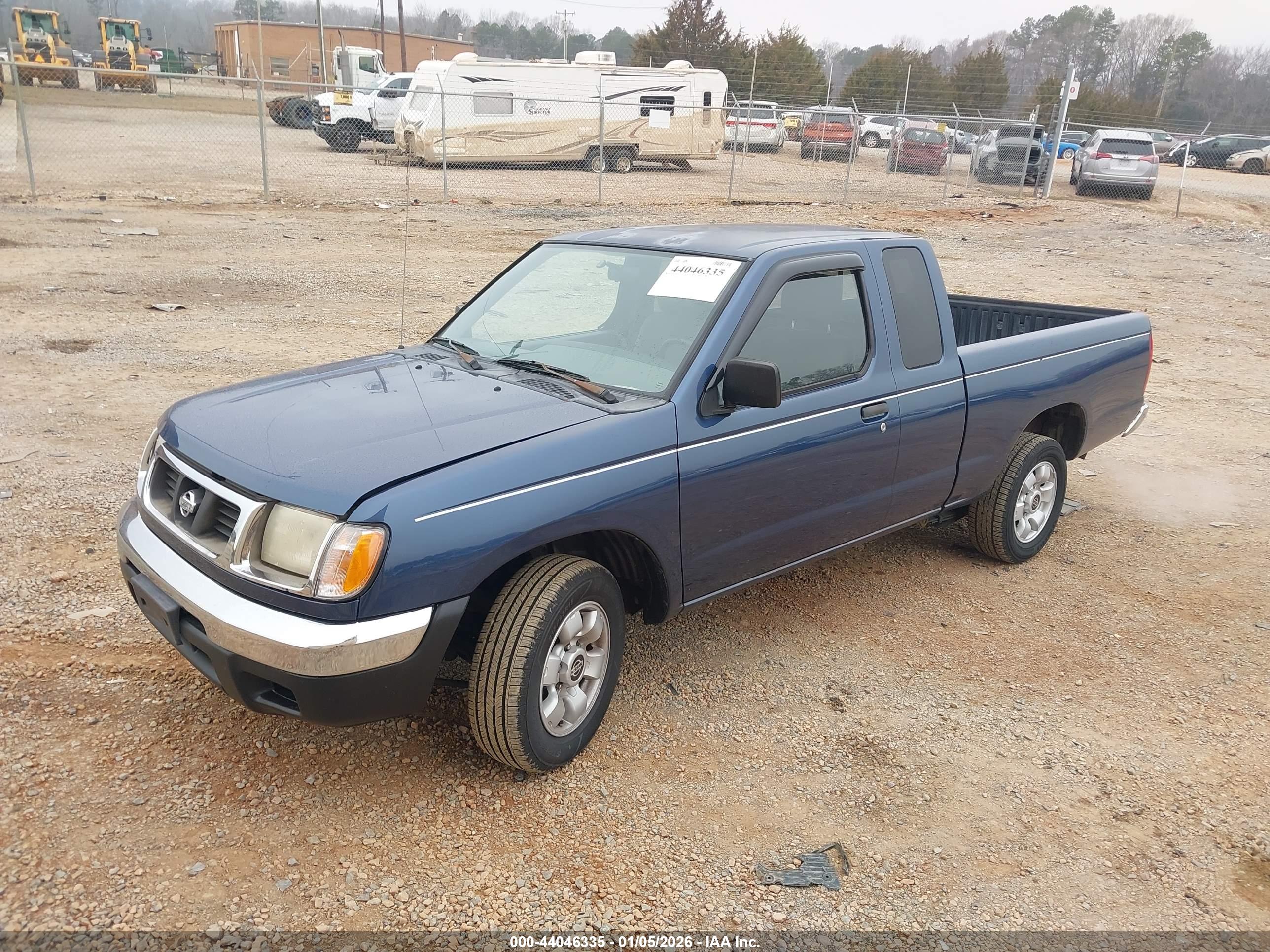 NISSAN FRONTIER image 2