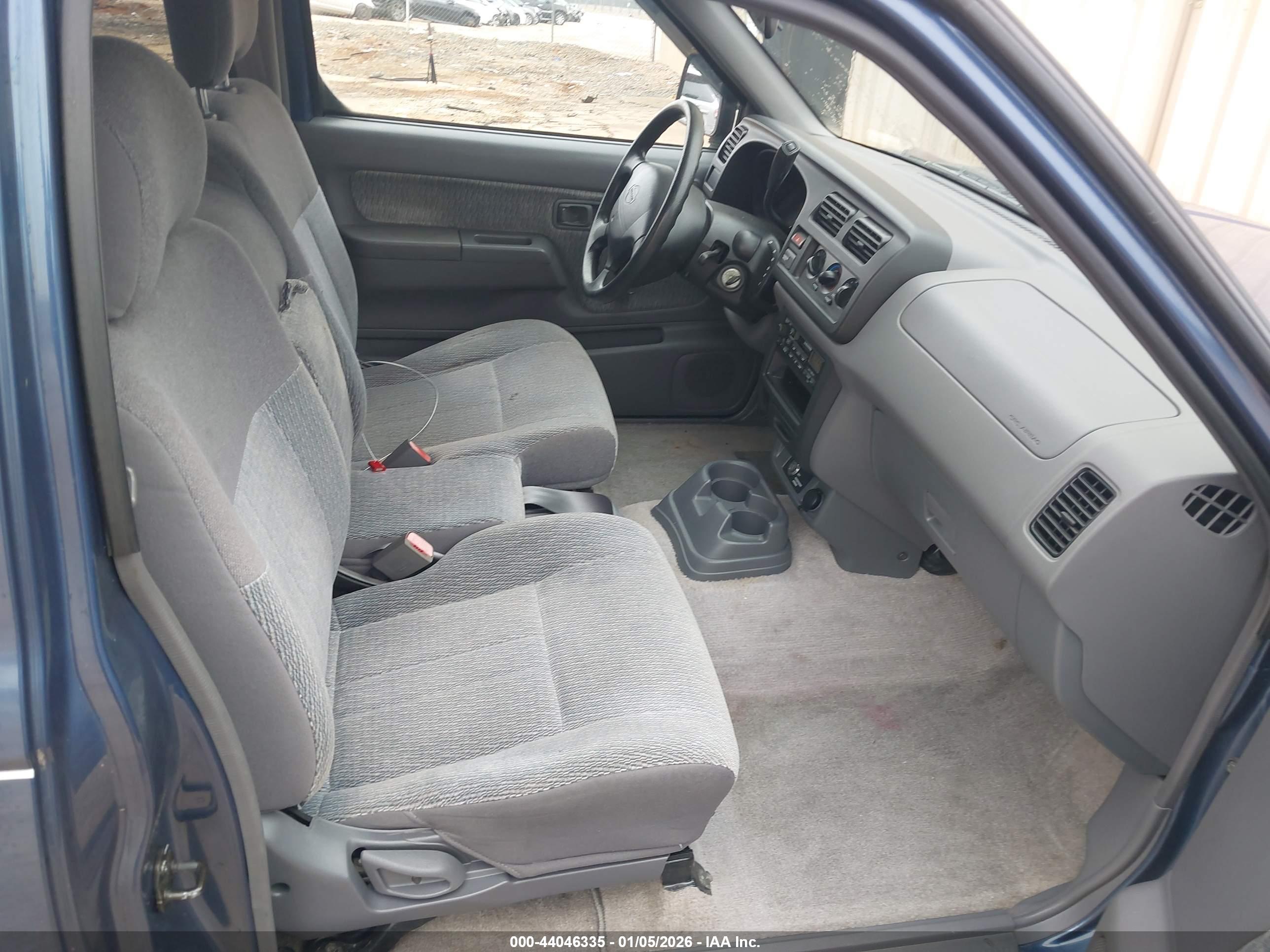 NISSAN FRONTIER image 5