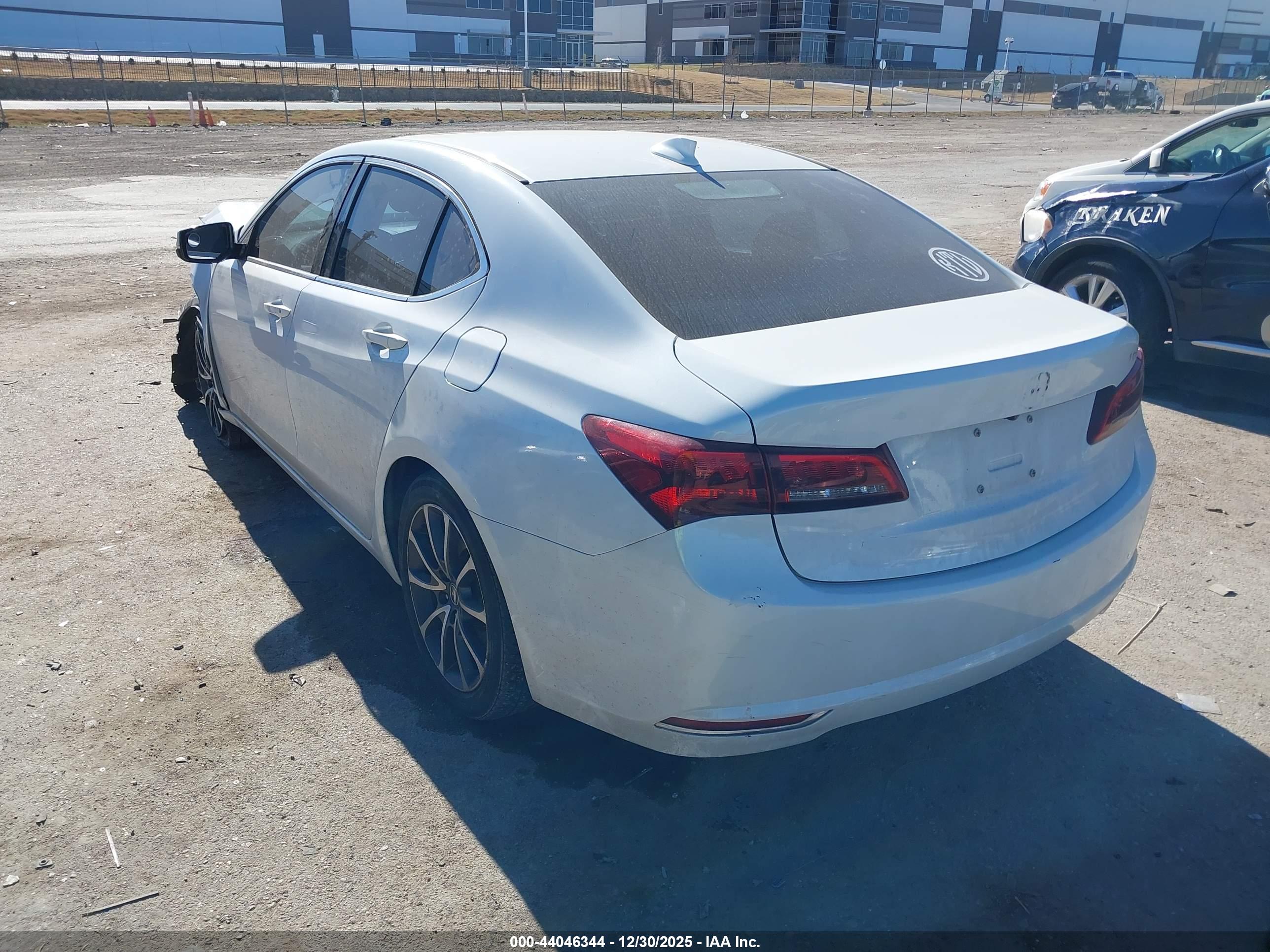 ACURA TLX image 3