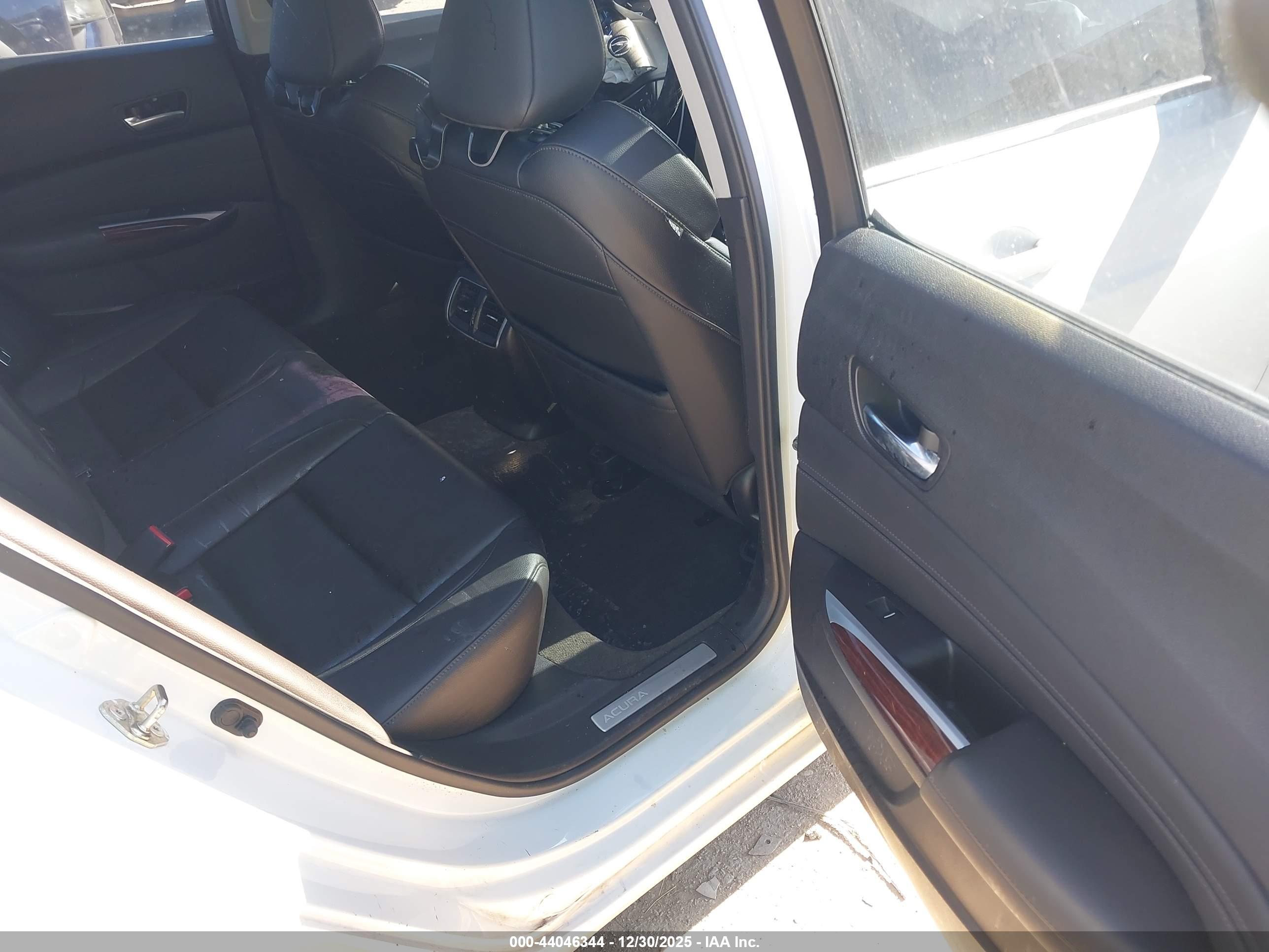 ACURA TLX image 8