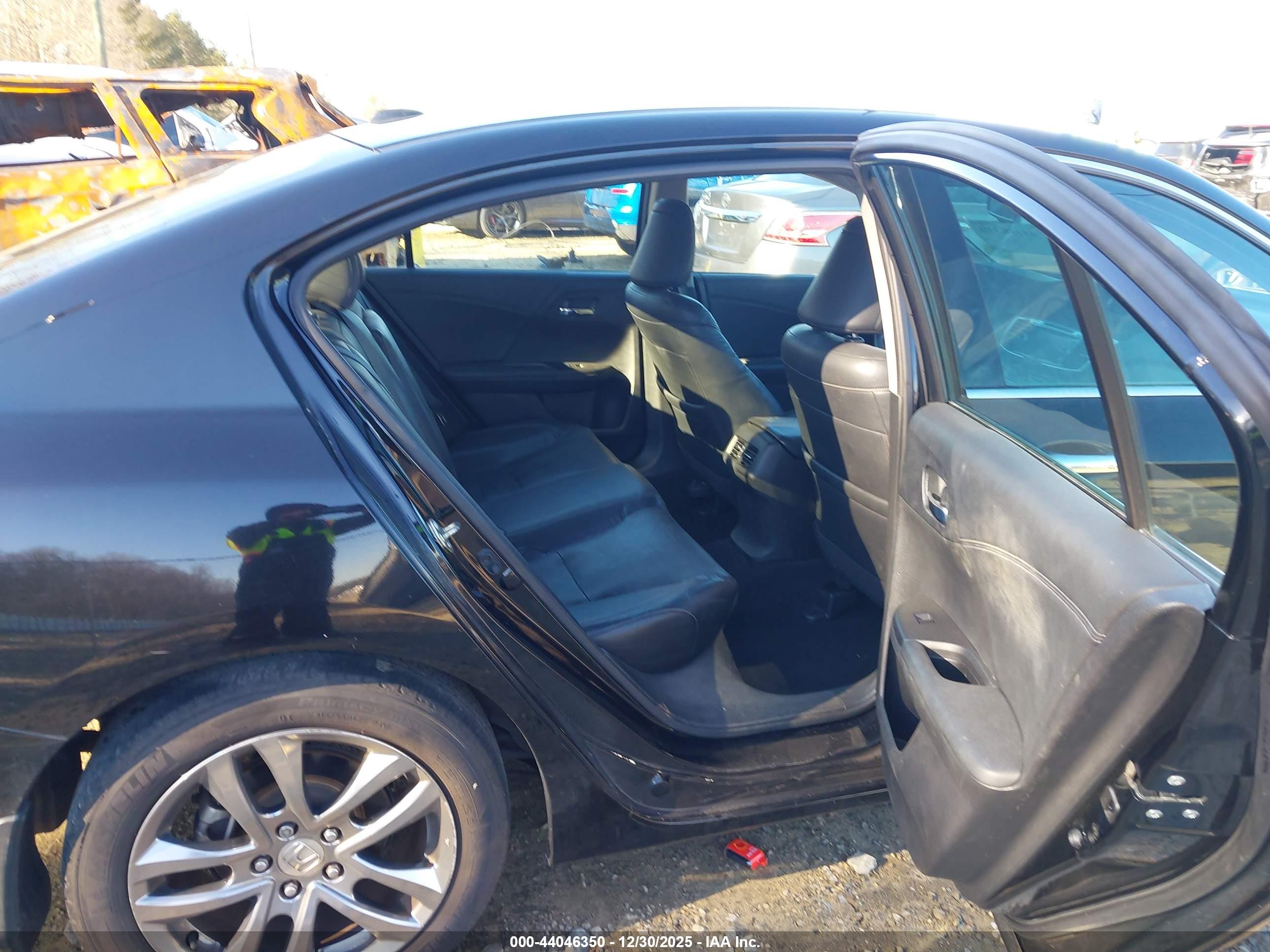 HONDA ACCORD image 8