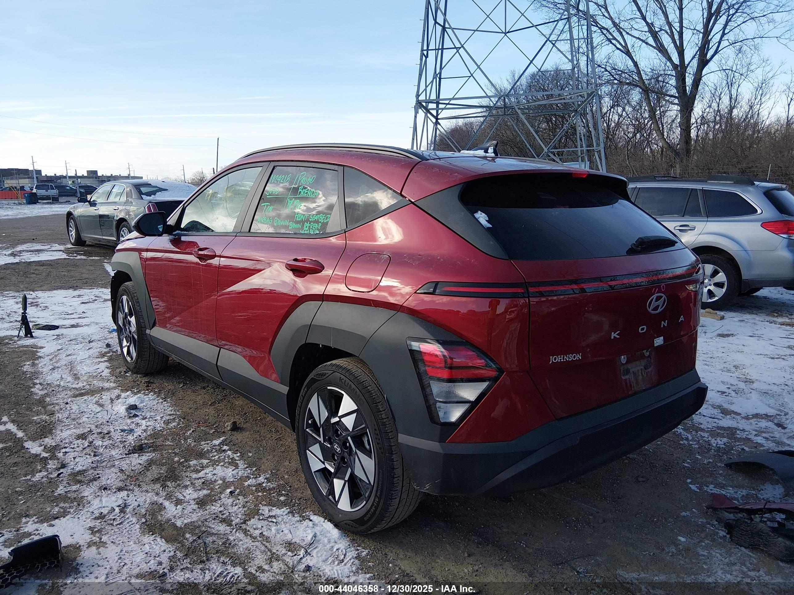 HYUNDAI KONA image 3