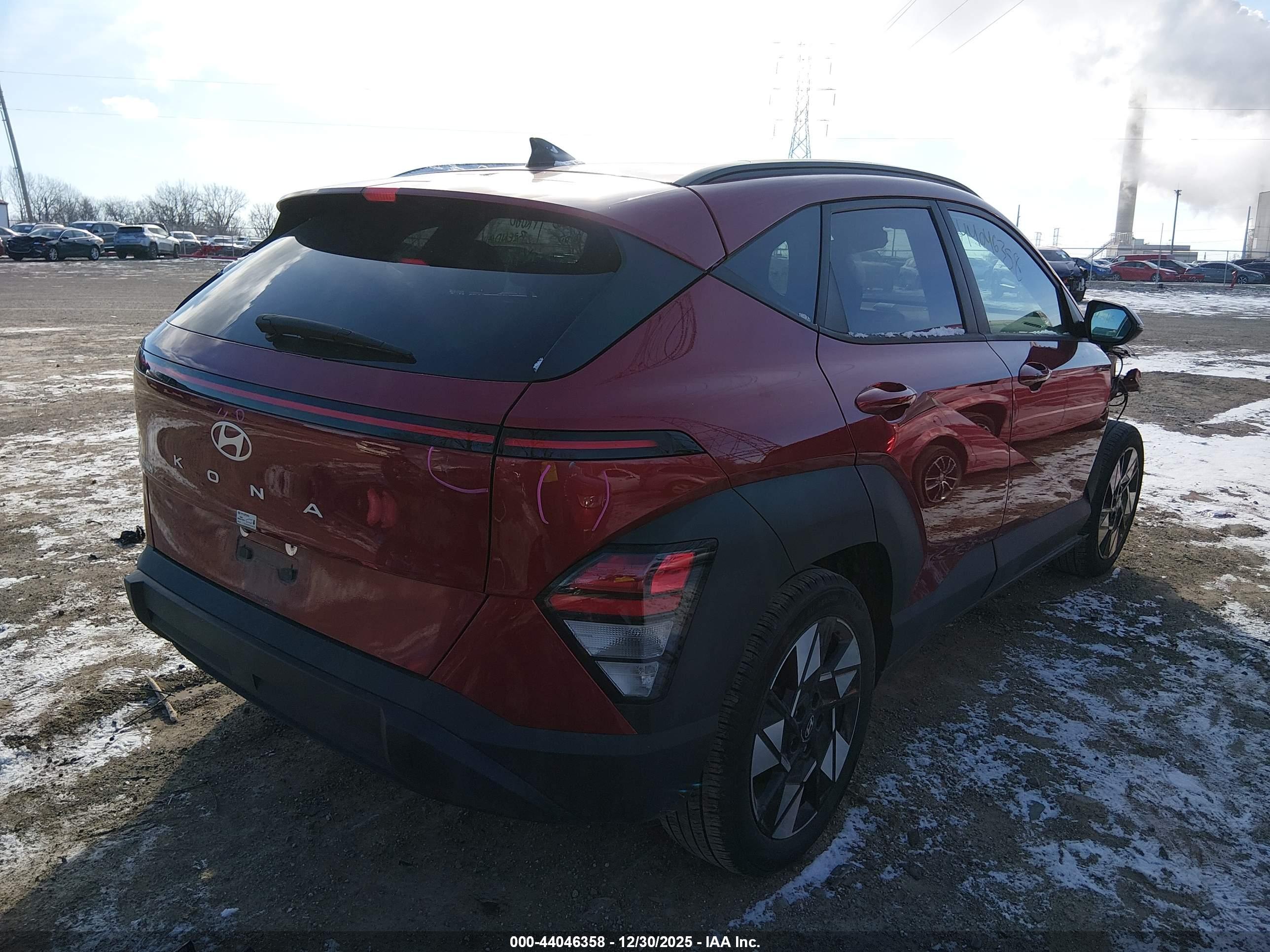 HYUNDAI KONA image 4