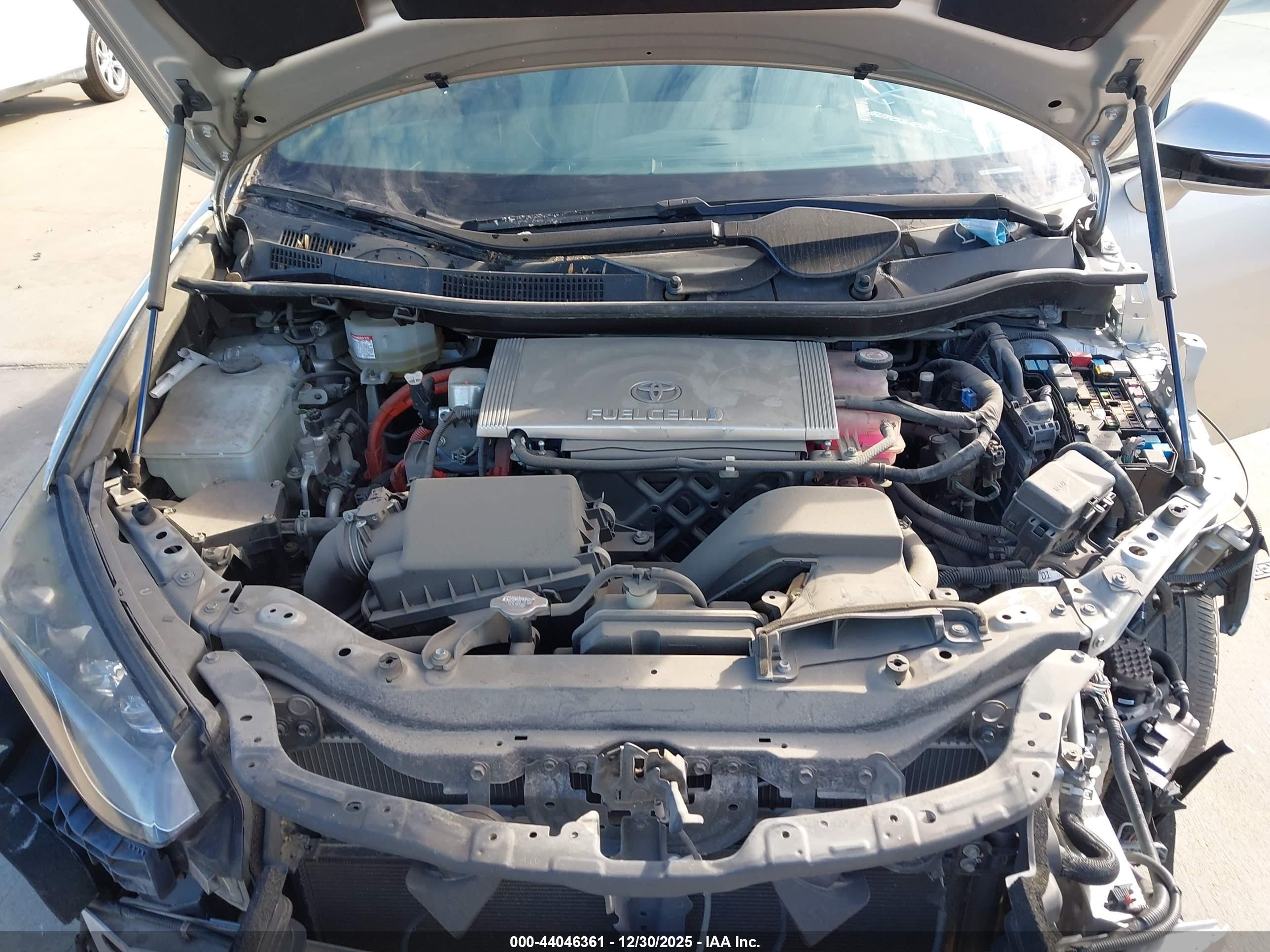 TOYOTA MIRAI image 10