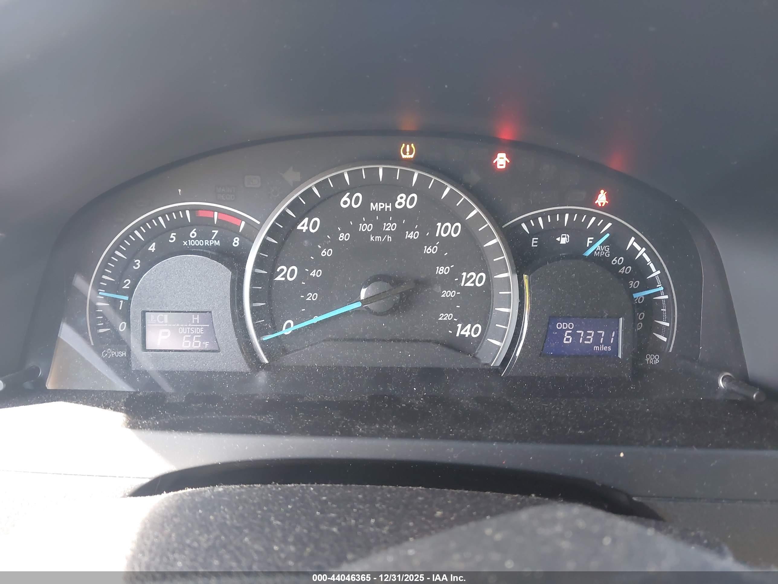 TOYOTA CAMRY image 7