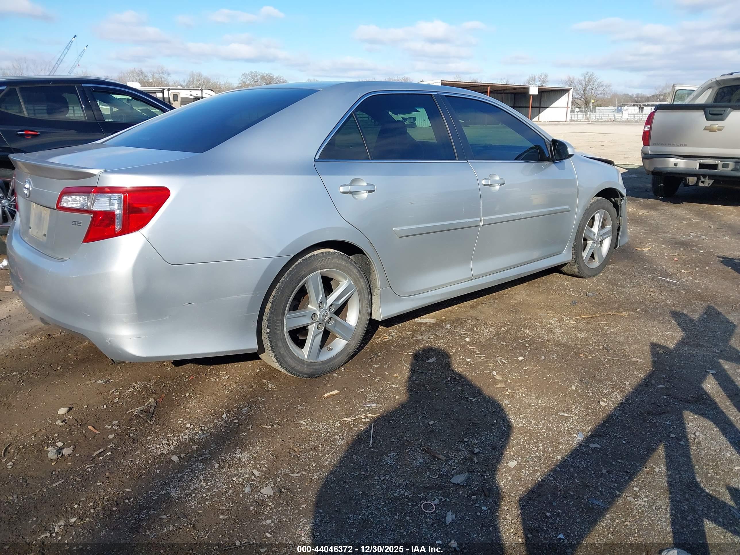 TOYOTA CAMRY image 4