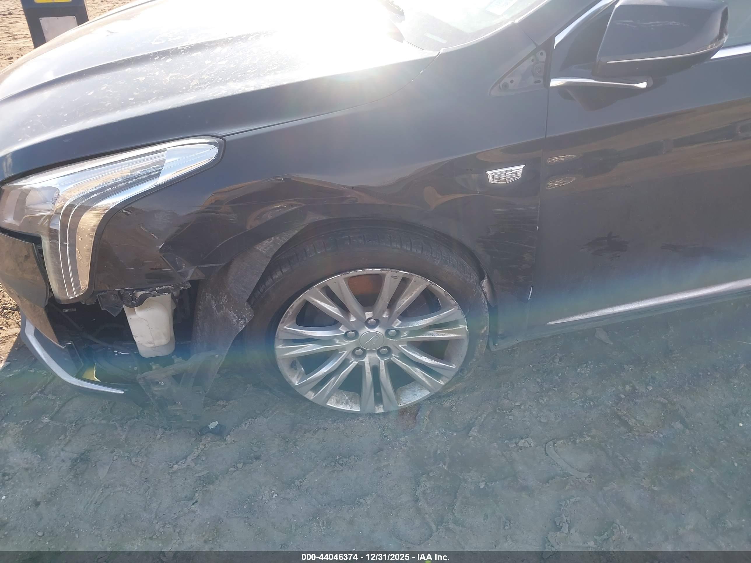 CADILLAC XTS image 6