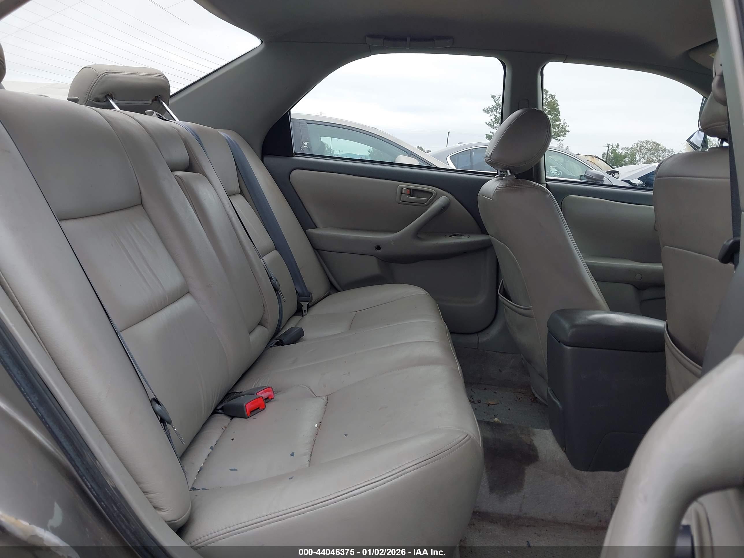 TOYOTA CAMRY image 8