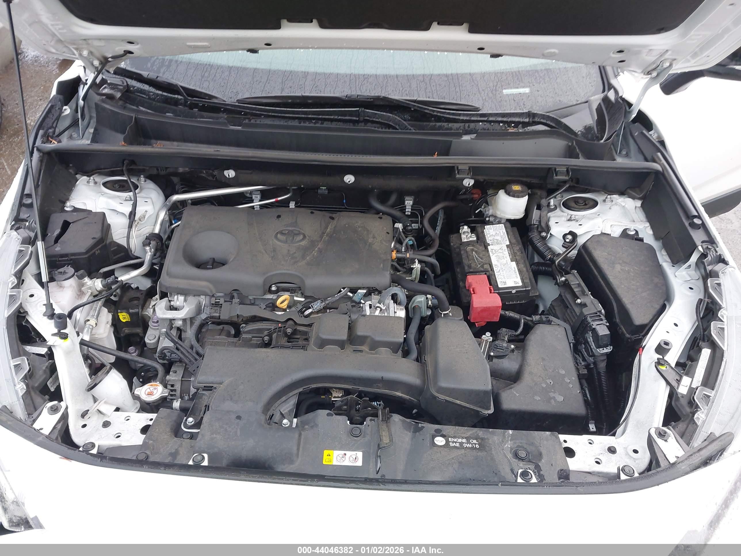 TOYOTA RAV4 image 10