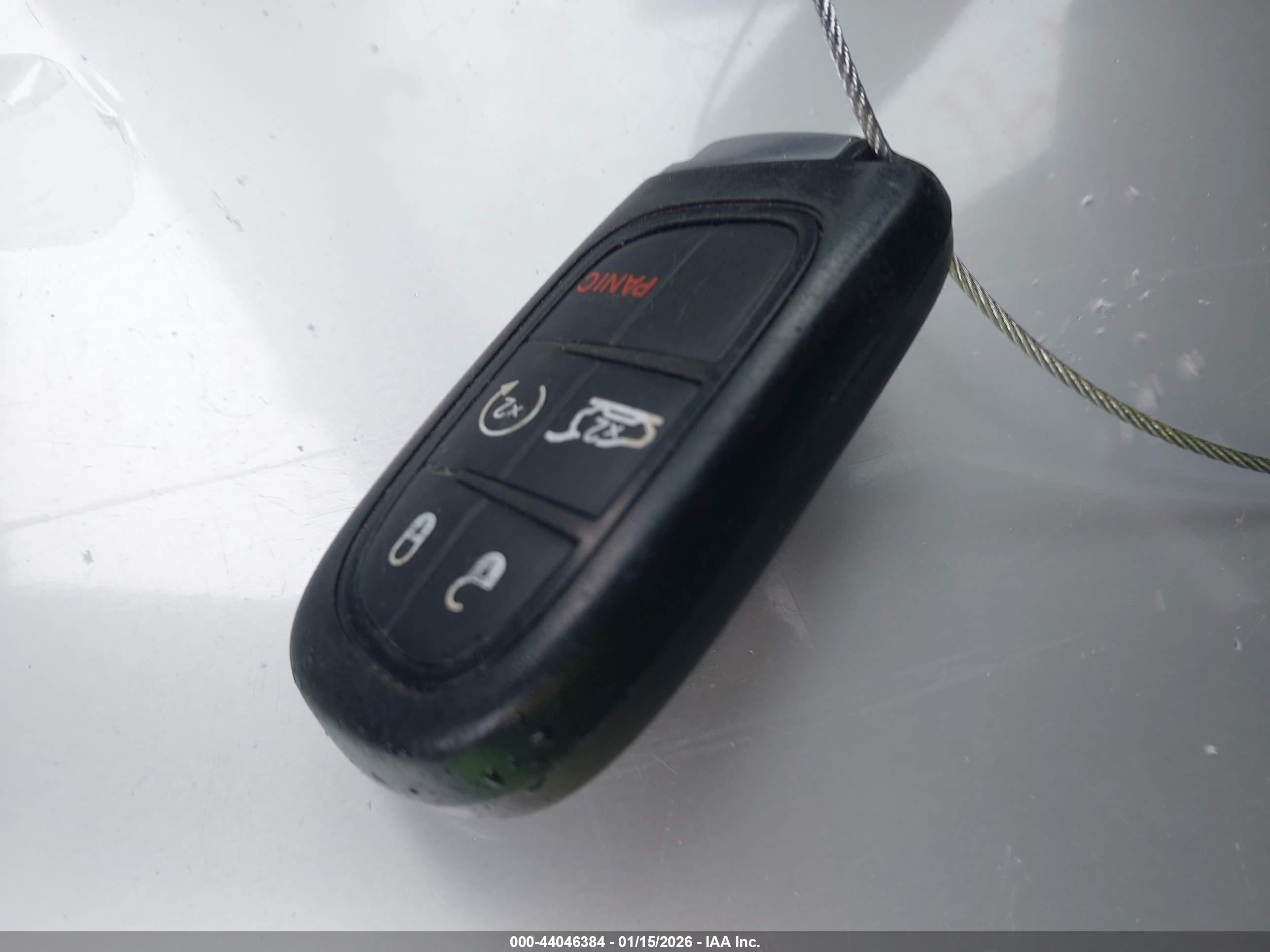JEEP CHEROKEE image 11