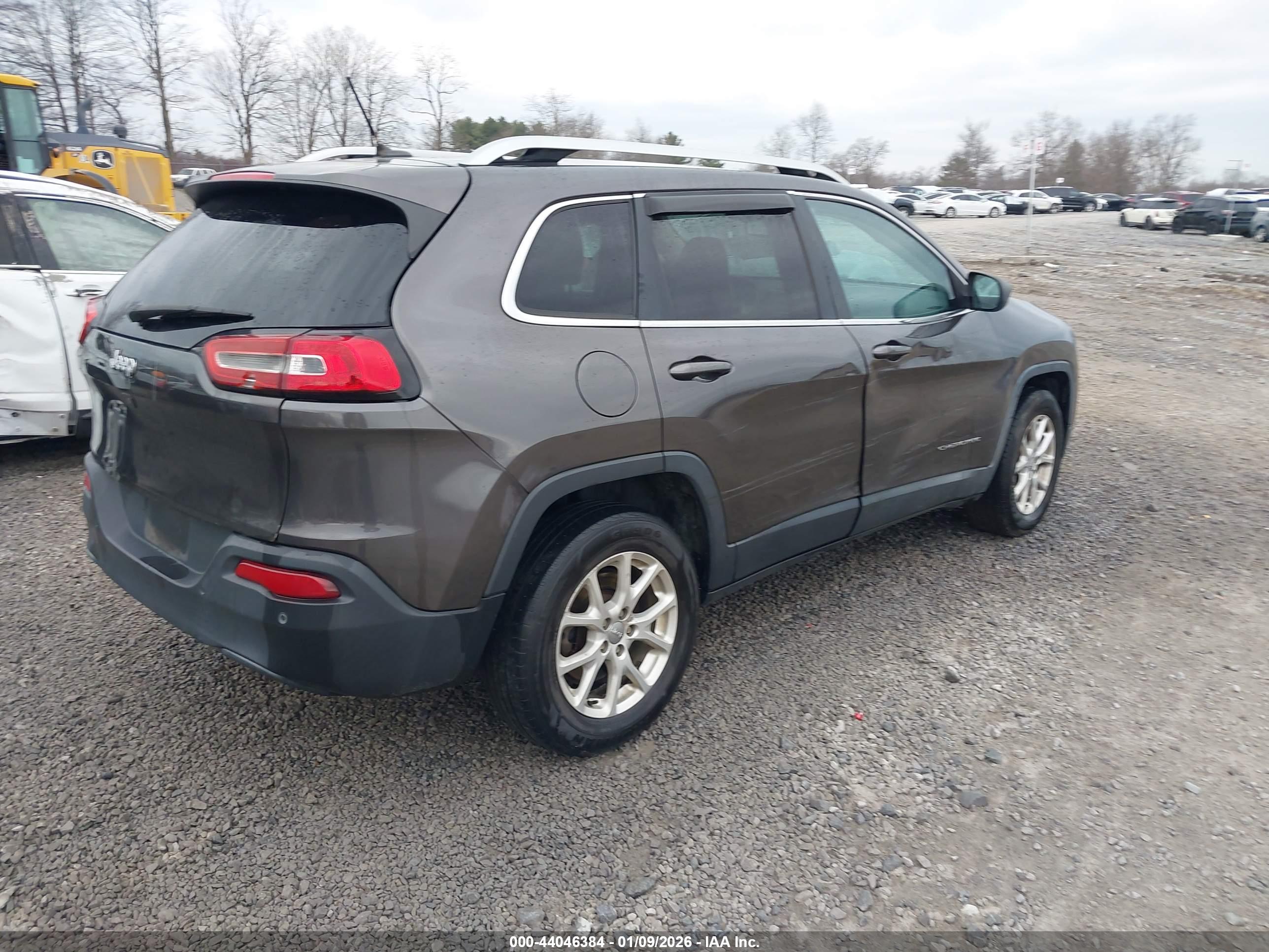 JEEP CHEROKEE image 4