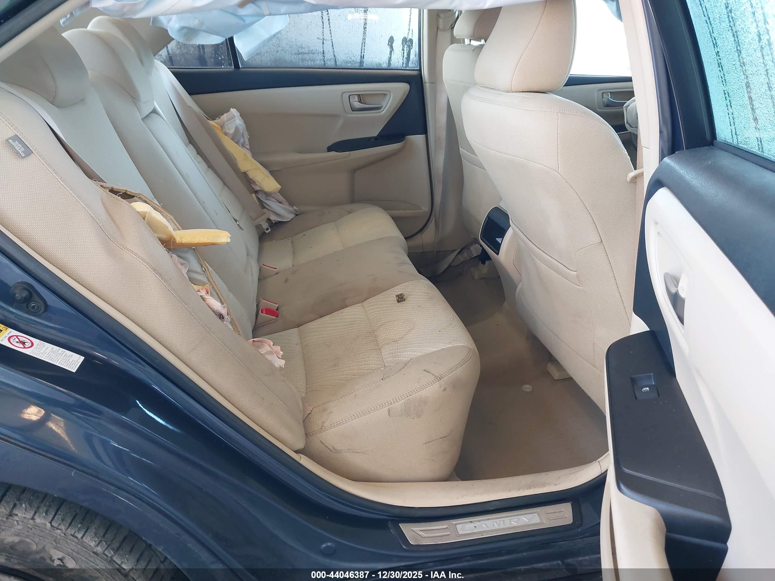 TOYOTA CAMRY image 8