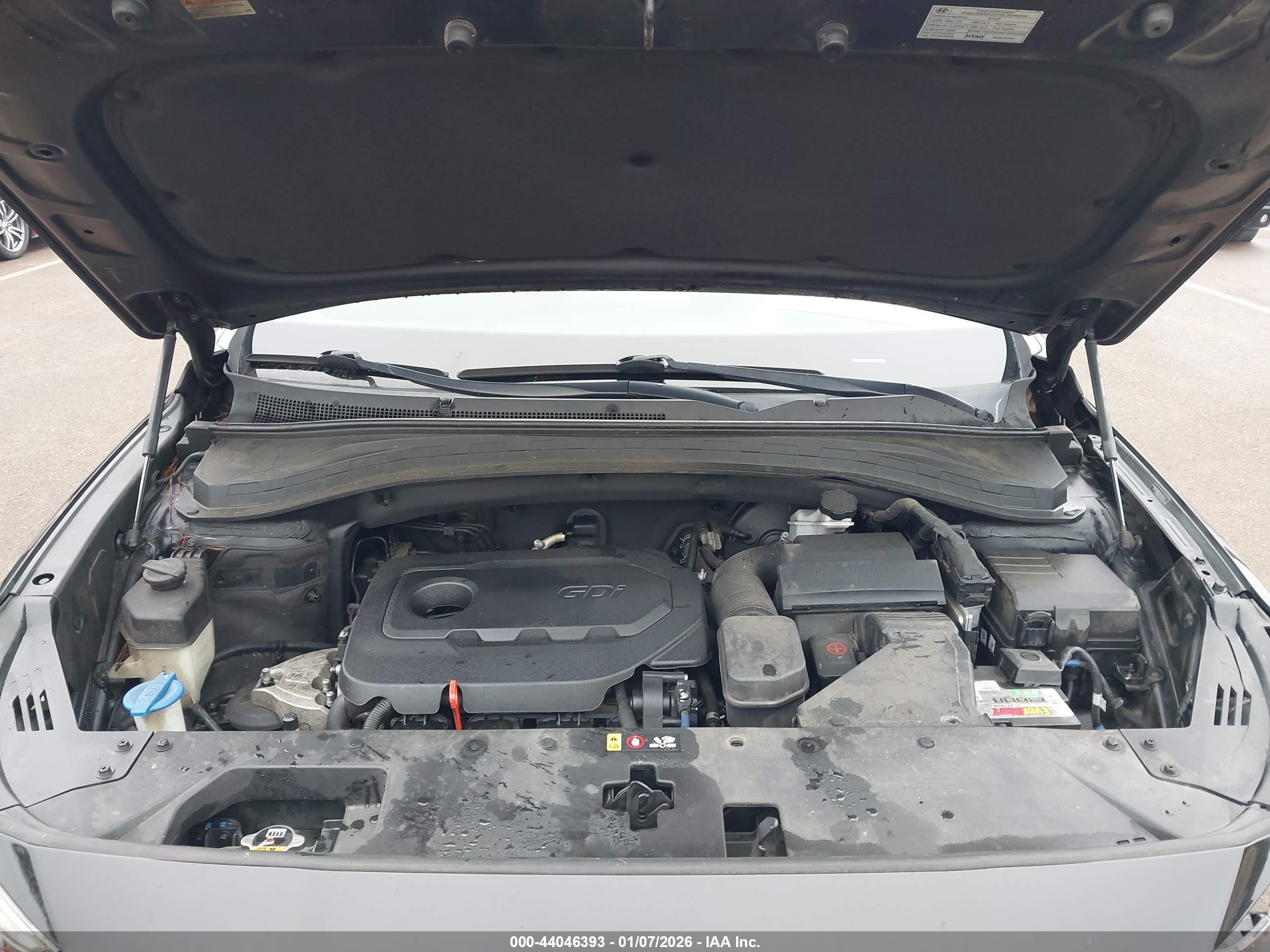 HYUNDAI SANTA image 10