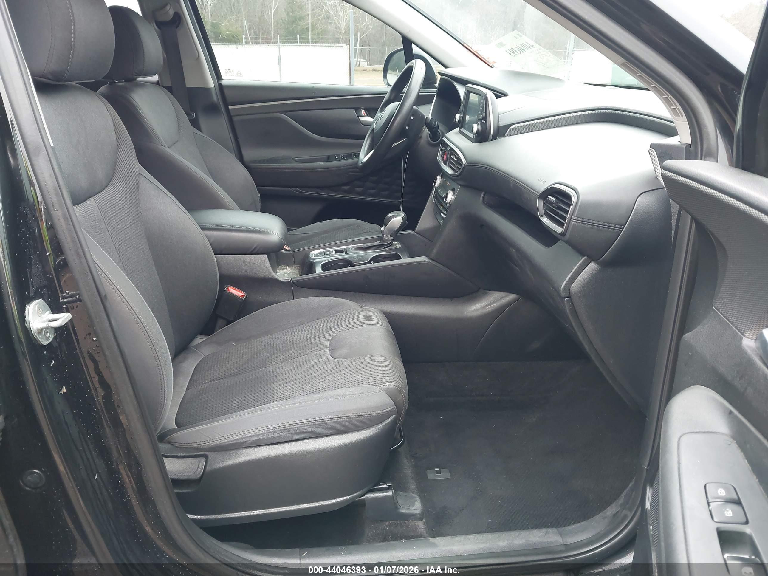 HYUNDAI SANTA image 5