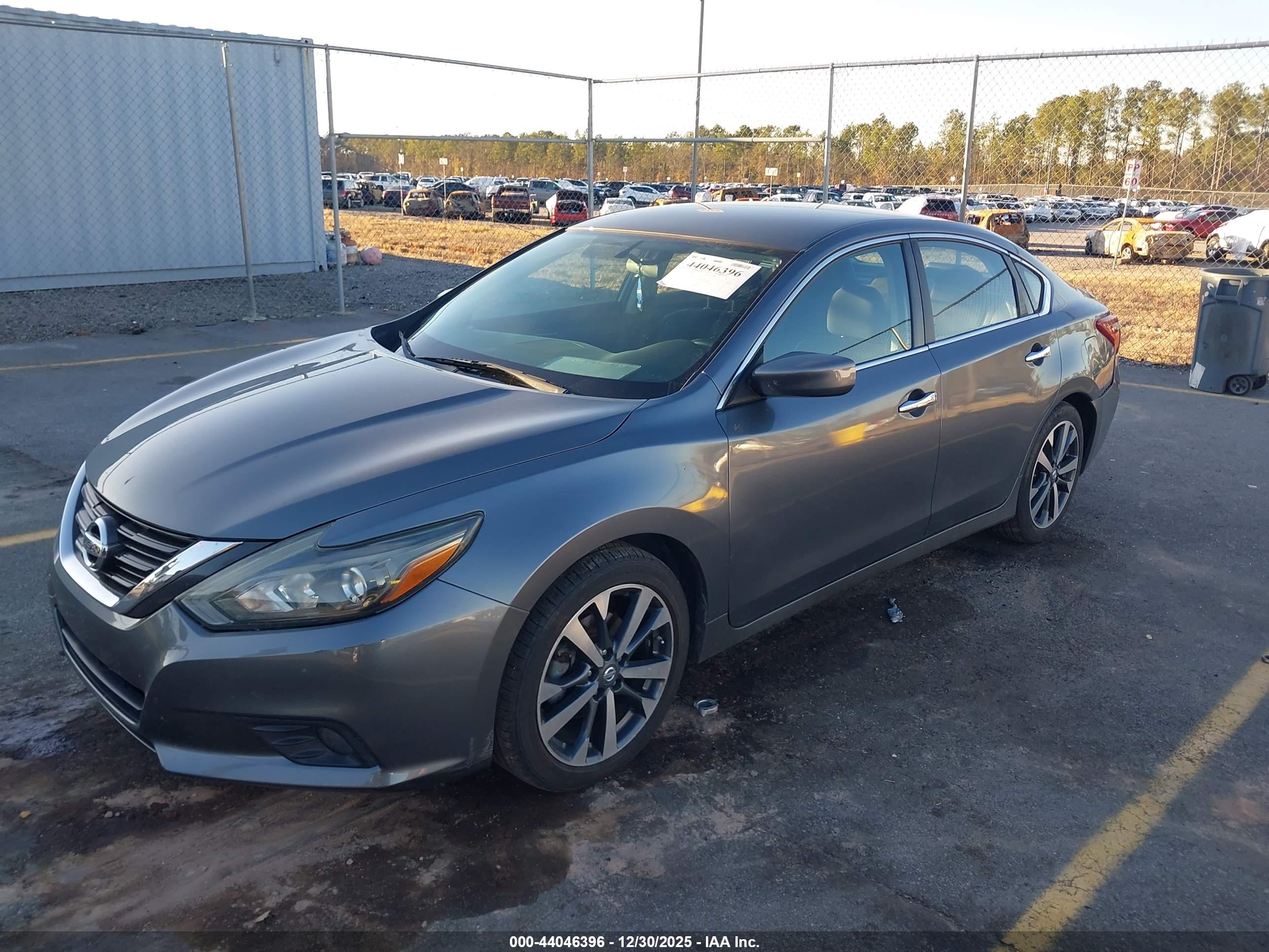 NISSAN ALTIMA image 2