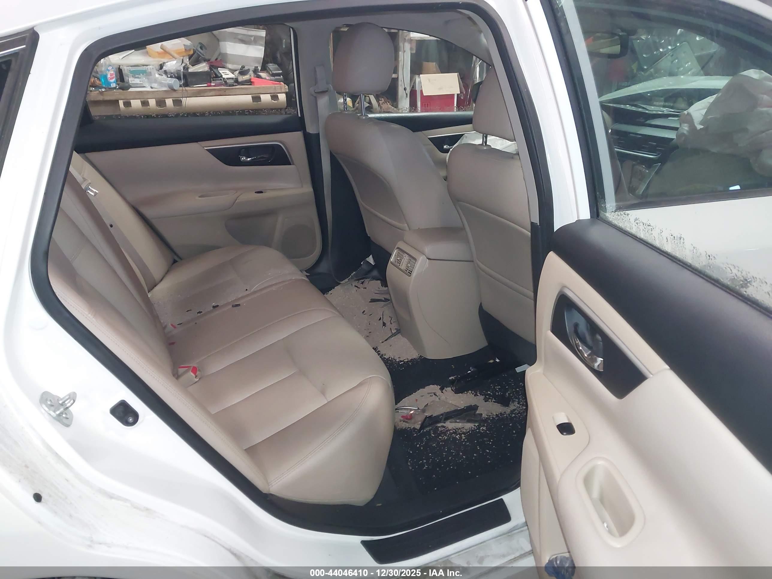 NISSAN ALTIMA image 8