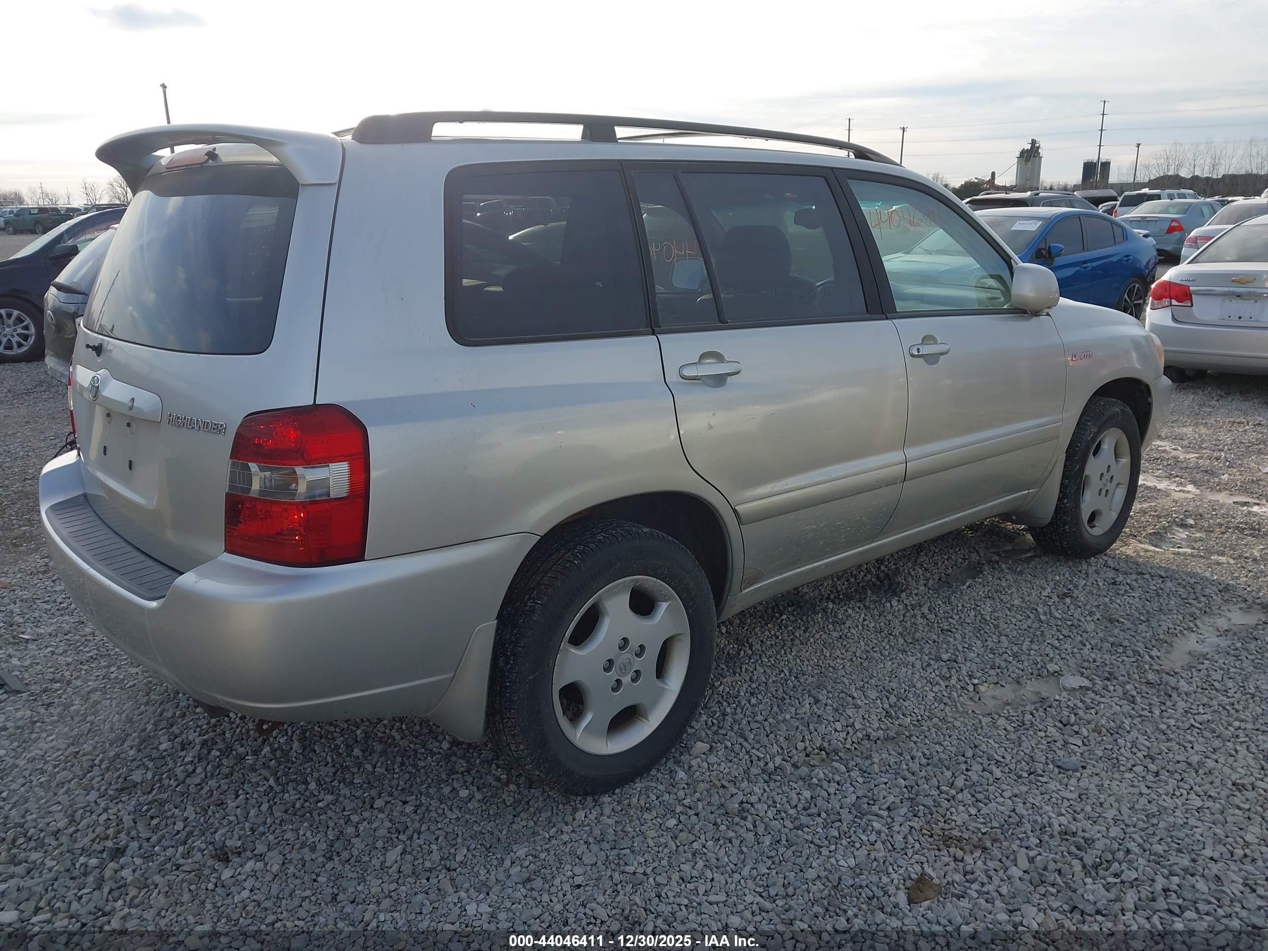 TOYOTA HIGHLANDER image 4