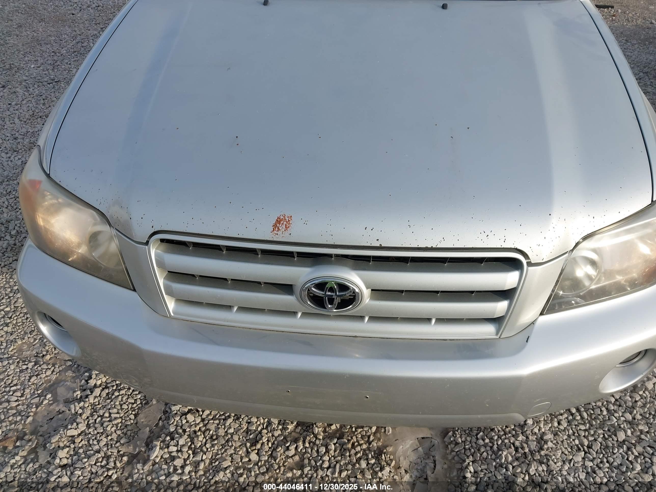 TOYOTA HIGHLANDER image 6