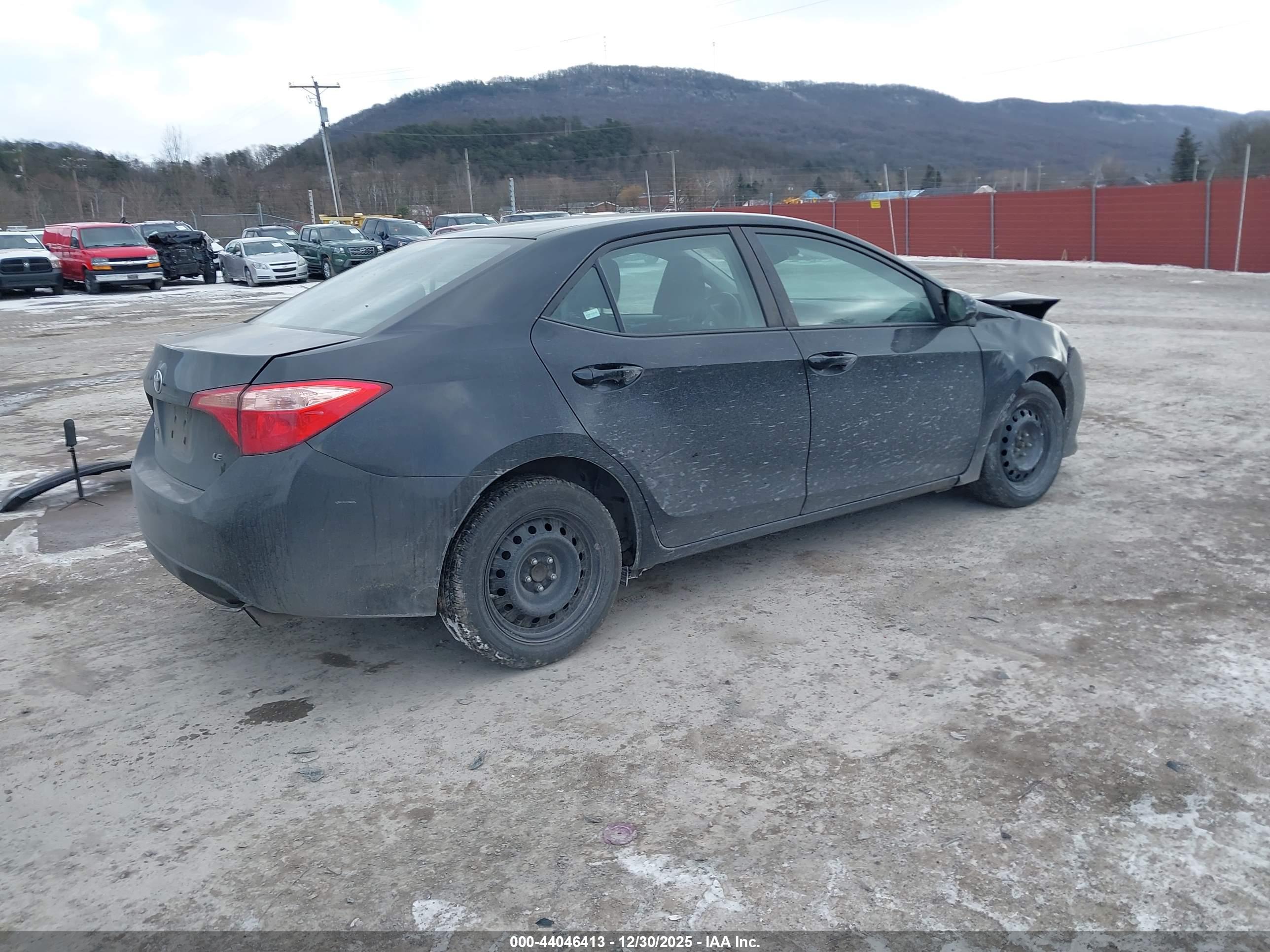 TOYOTA COROLLA image 4