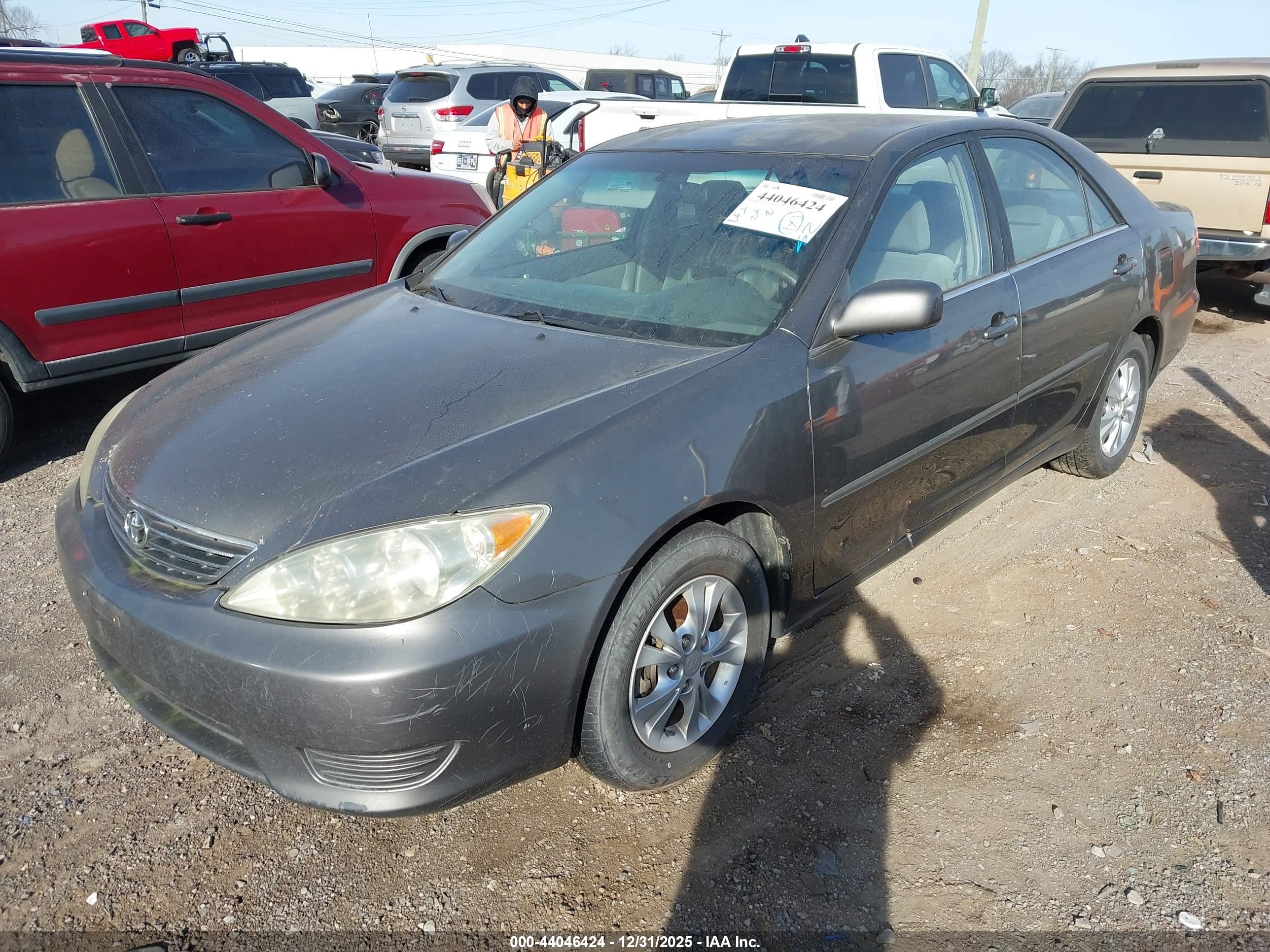 TOYOTA CAMRY image 6