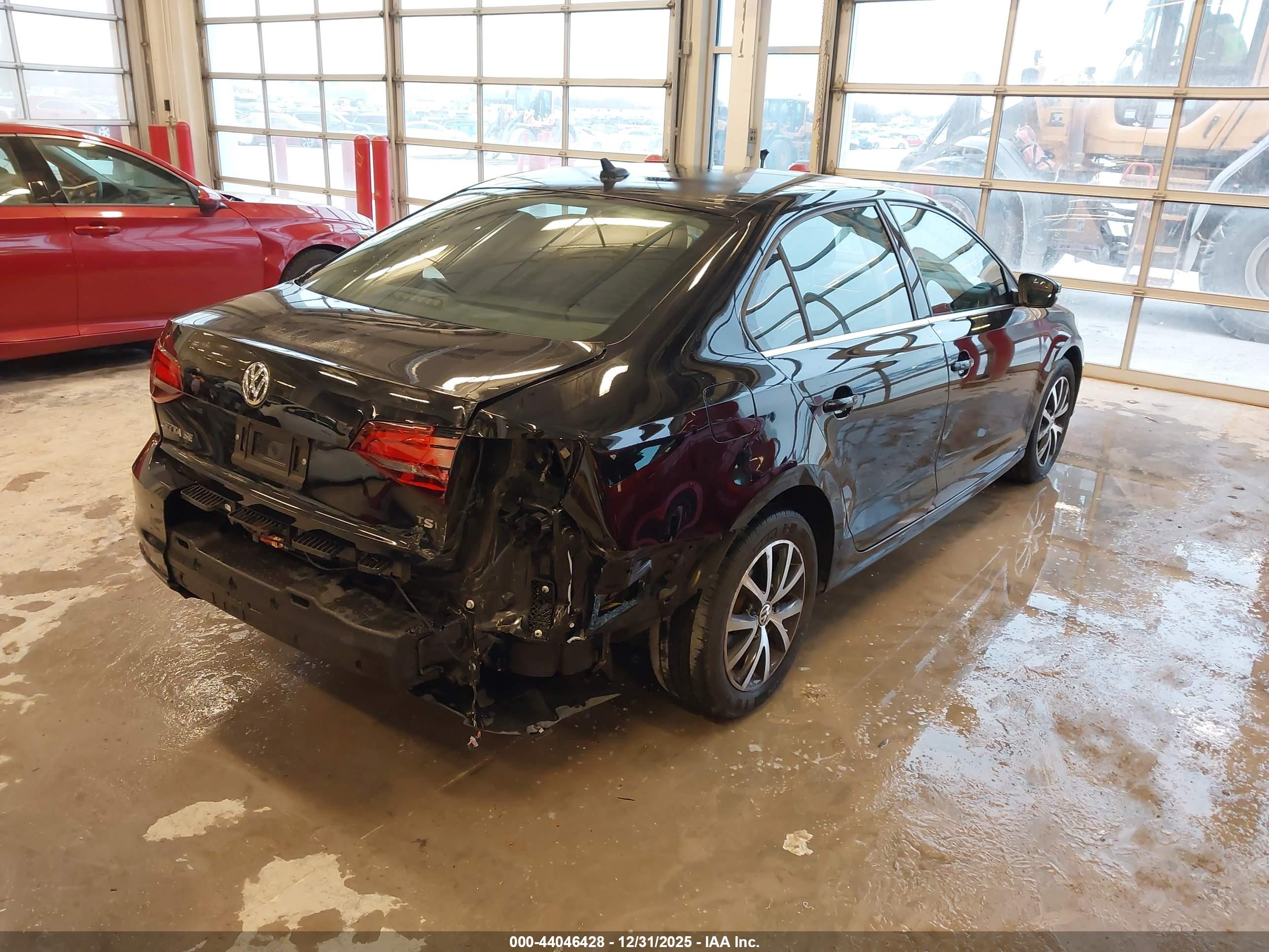 VOLKSWAGEN JETTA image 4