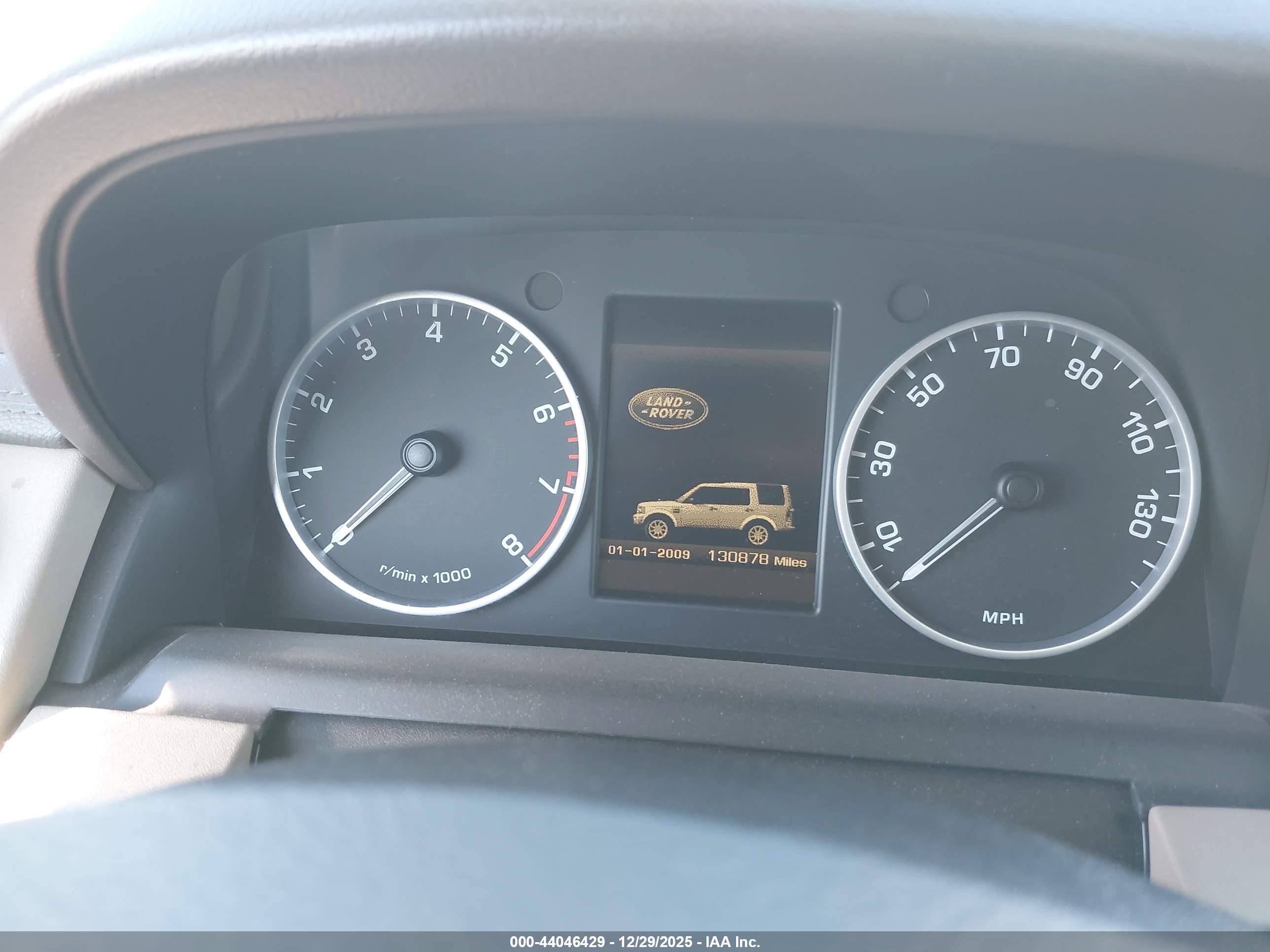 LAND ROVER image 7